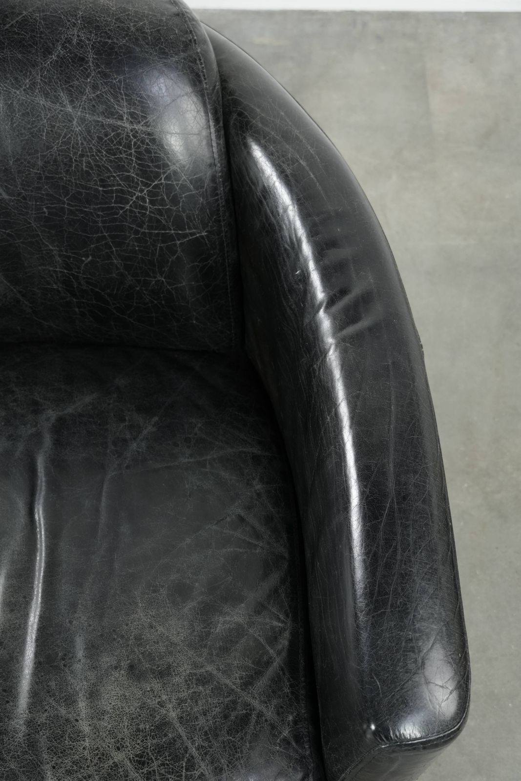 Insane And Unique Cow Leather Aviator Design Bench, 2 Seater photo vintage