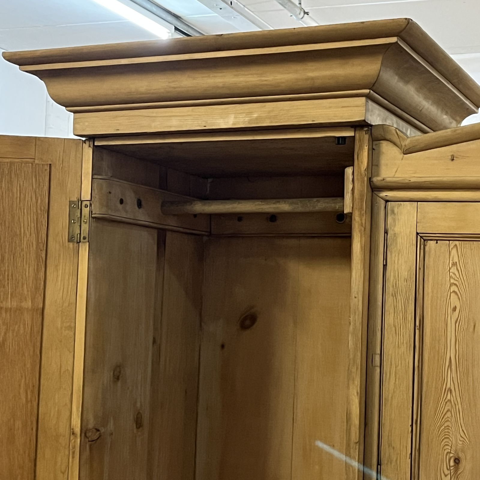 Large Victorian Pine Bedroom Unit (Dismantles) photo vintage