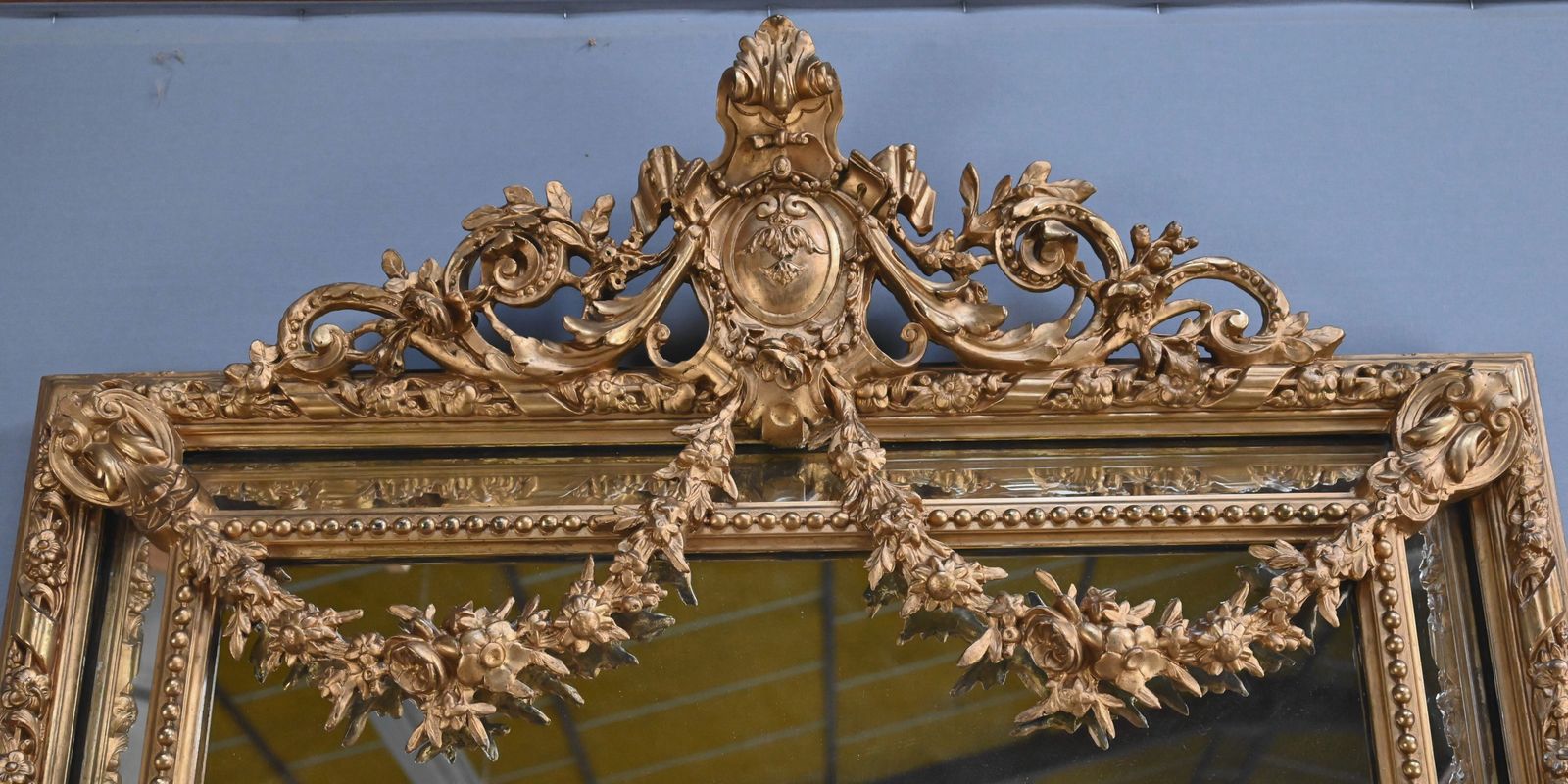 Important Louis XVI Style Mirror With Parclosed Panels – Late 19th Century photo vinterior