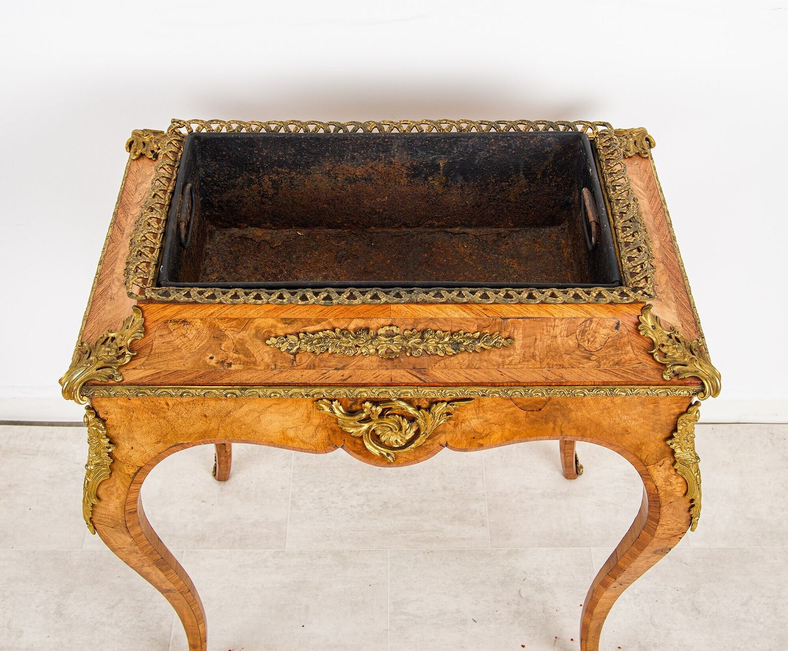Antique French Burr Walnut Jardinière / Planter With Ormolu Mounts photo for sale