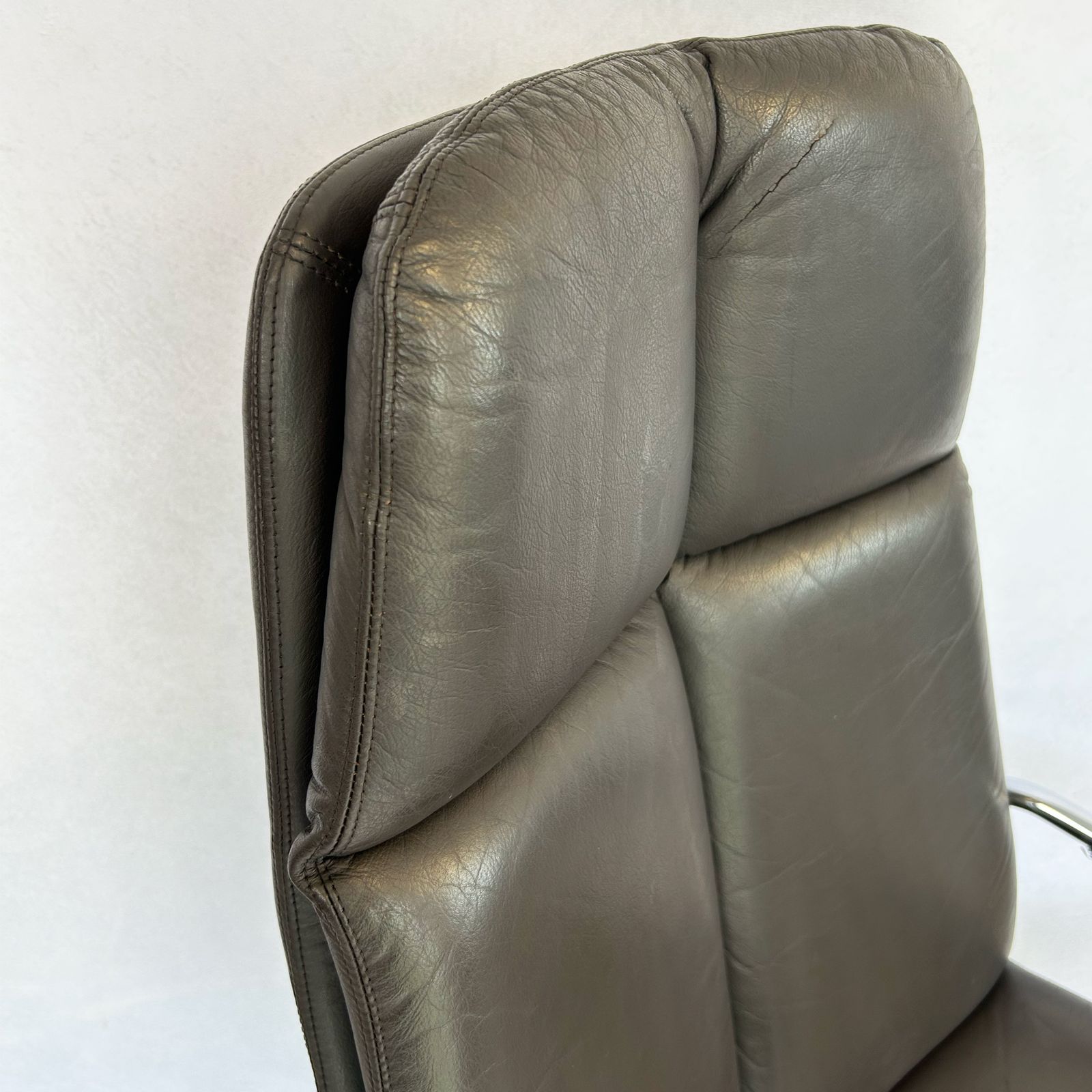 Eleganza Cantilever Armchair By Tim Bates For Pieff, Chrome And Leather, 1970s photo buy