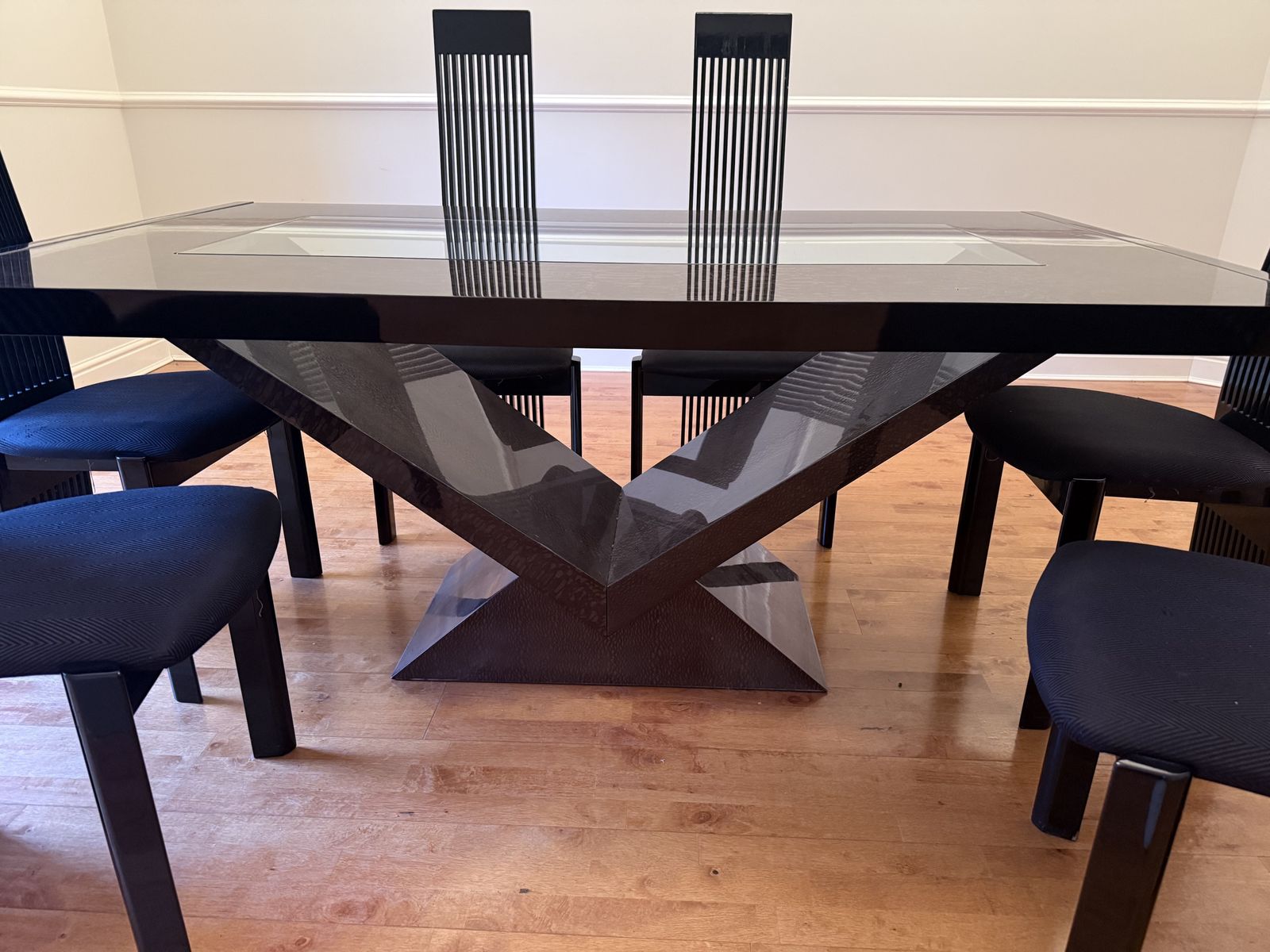 Kesterport Manhattan Dining Table & 6 Chairs Dining Room Suite photo furniture