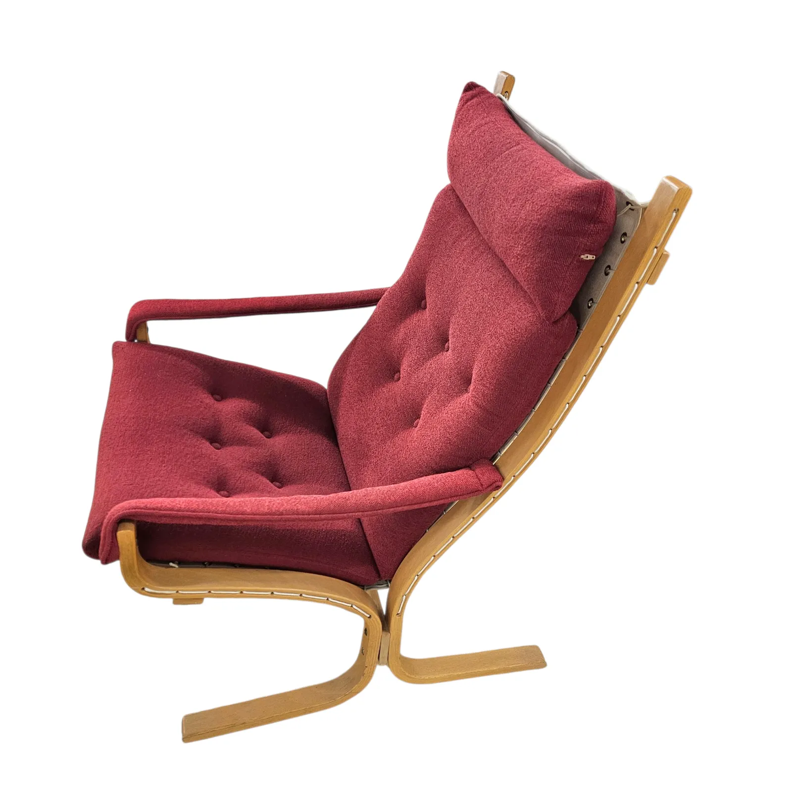 photo vinterior Ingmar Relling Siesta Easy Chair For Westnofa / Vintage Norwegian Elegance /