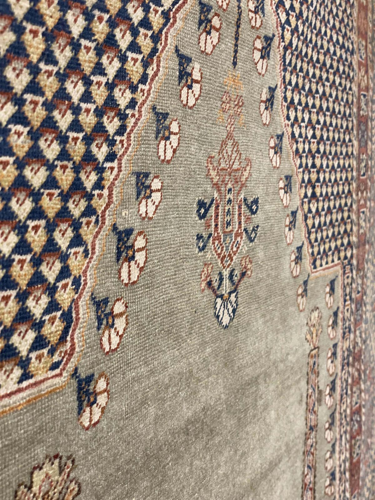 Antique Anatolian Ghiordes Prayer Rug photo vintage