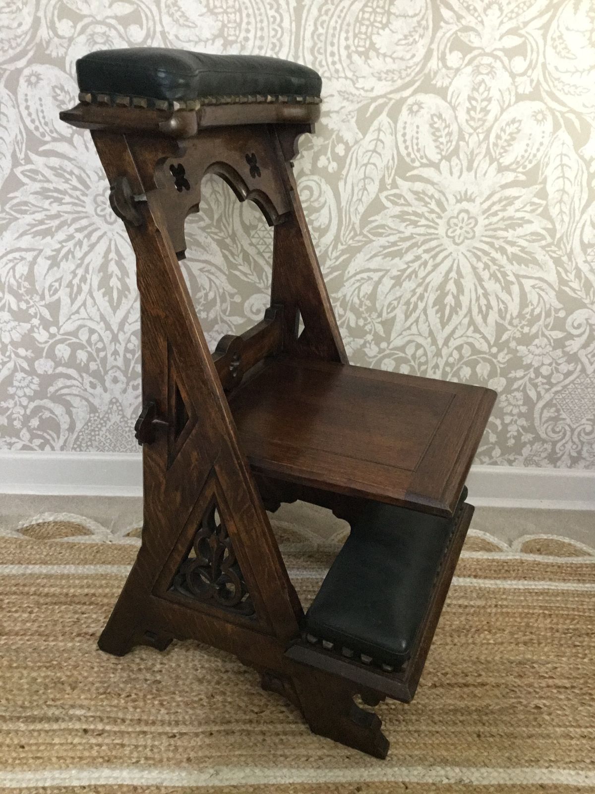 photo furniture 19th Century Gothic Oak Prayer Chair With Folding Seat