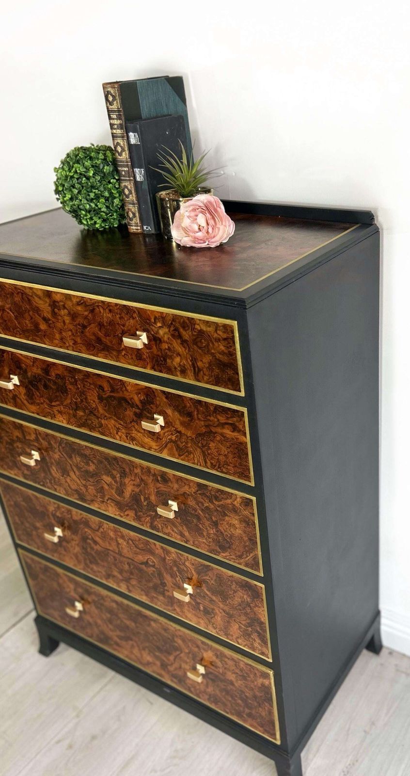 Chest Of 5 Drawers Painted In Black And Gold photo for sale