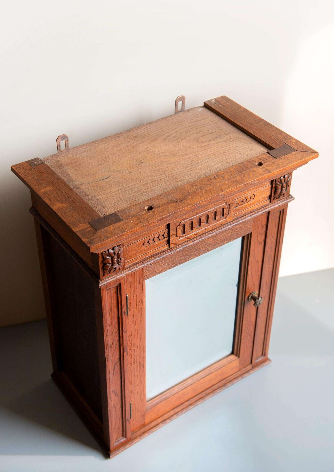 Antique Oak Wall Cabinet With Beveled Mirror – Hand Carved Hanging Medicine Chest – 19th Century. photo vintage