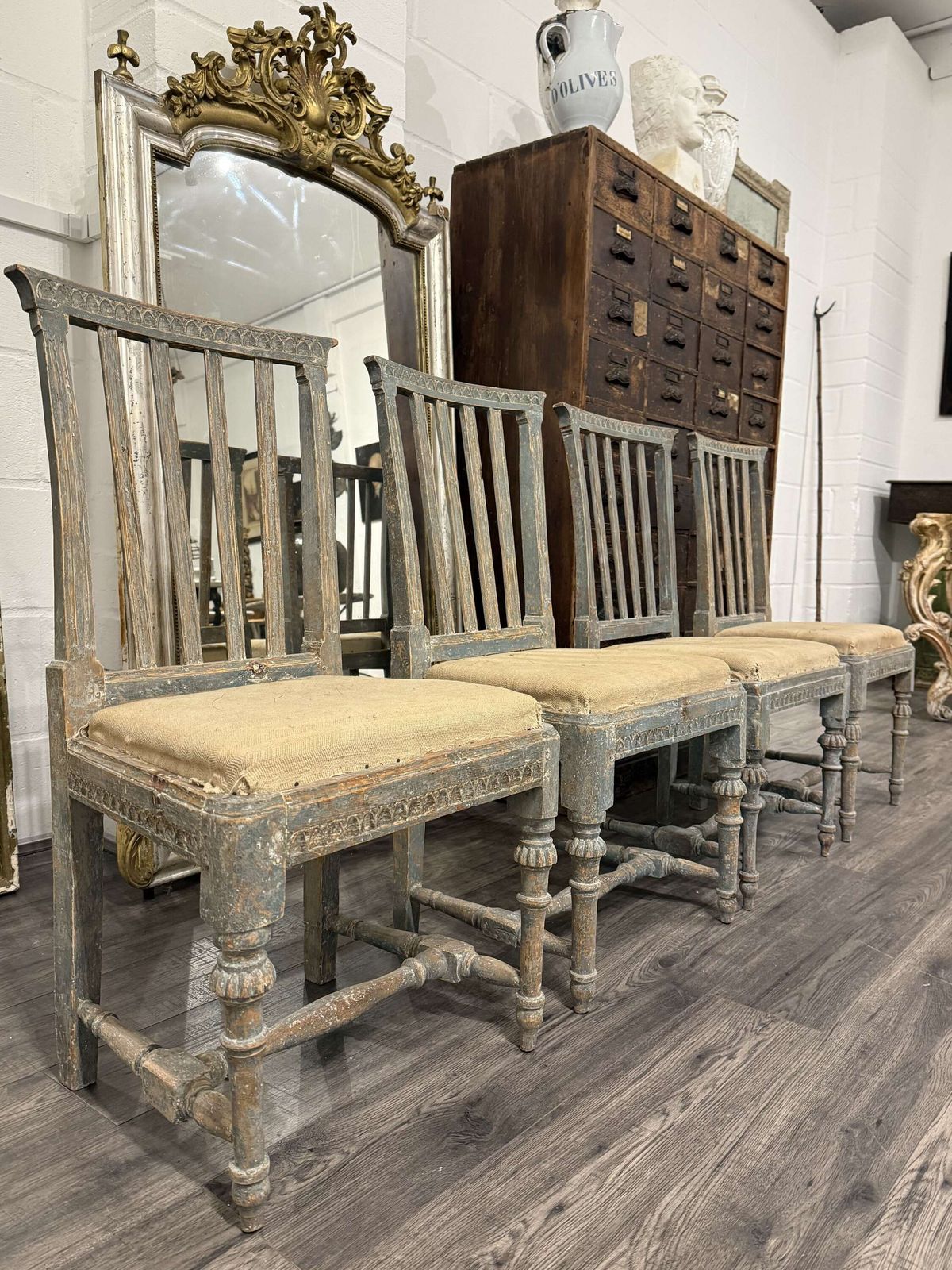 Set Of 19th Century Swedish Gustavian Dinning Chairs photo furniture