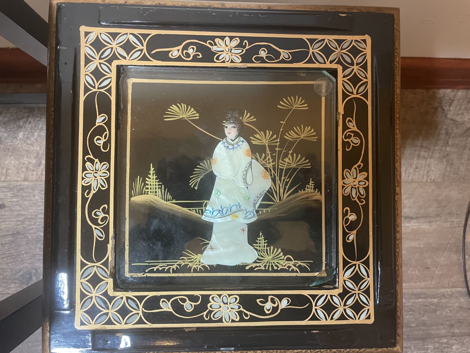 Set Of 4 Vintage Chinoiserie Nesting Tables | Black Lacquer & Mother Of Pearl Inlay photo vinterior