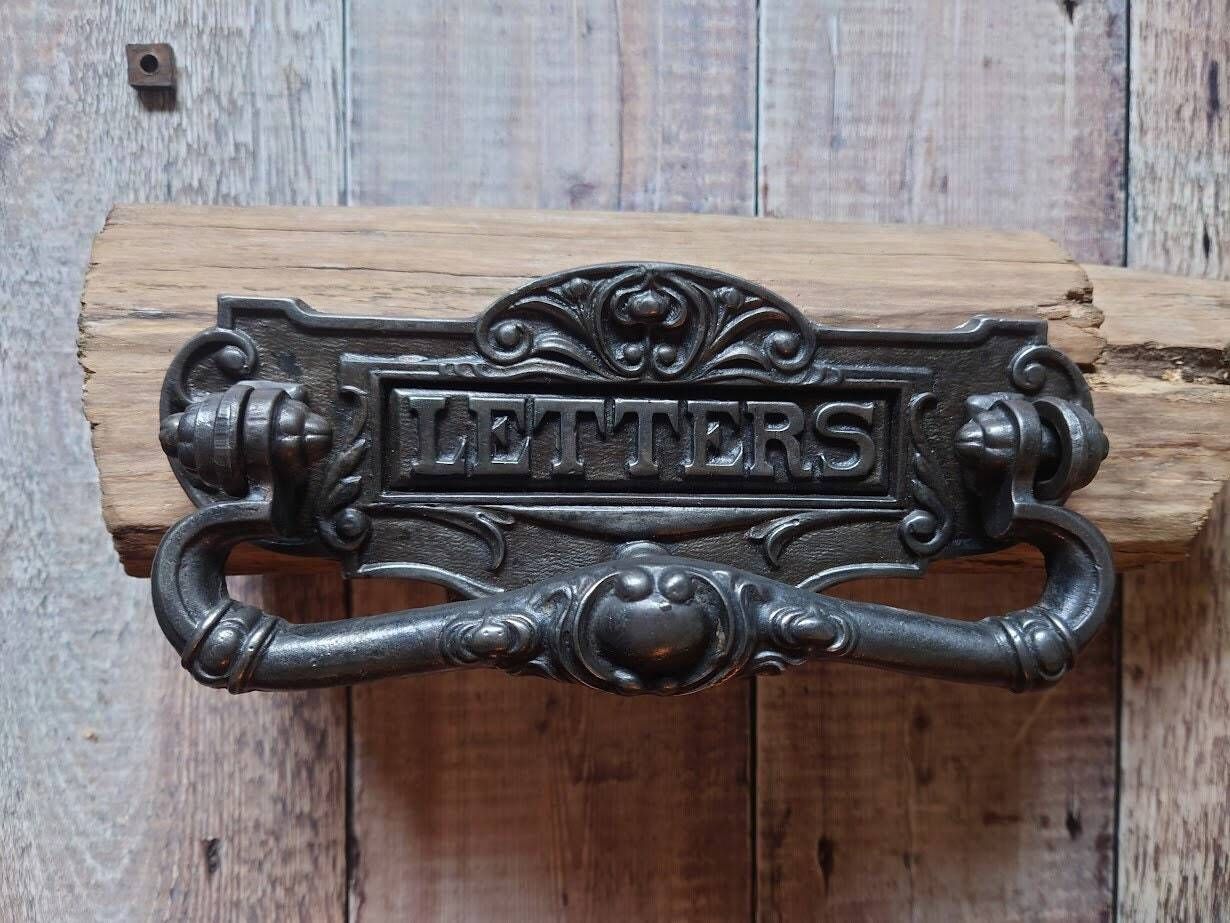 Edwardian Kenrick Iron Letter Plate: Antique Mail Postal Knocker, 1902 photo vinterior
