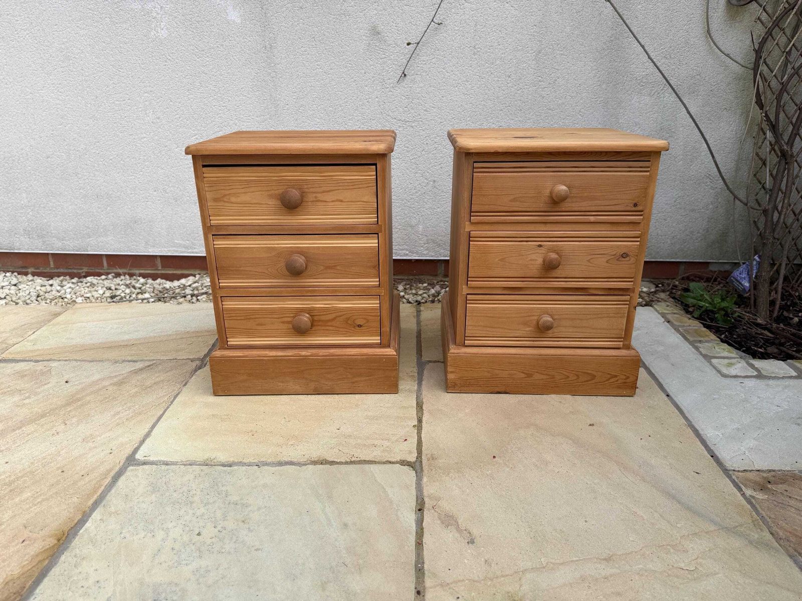 460.0 Pair Of Vintage Pine Pot Bedside Tables Drawers Lamp Stands photo