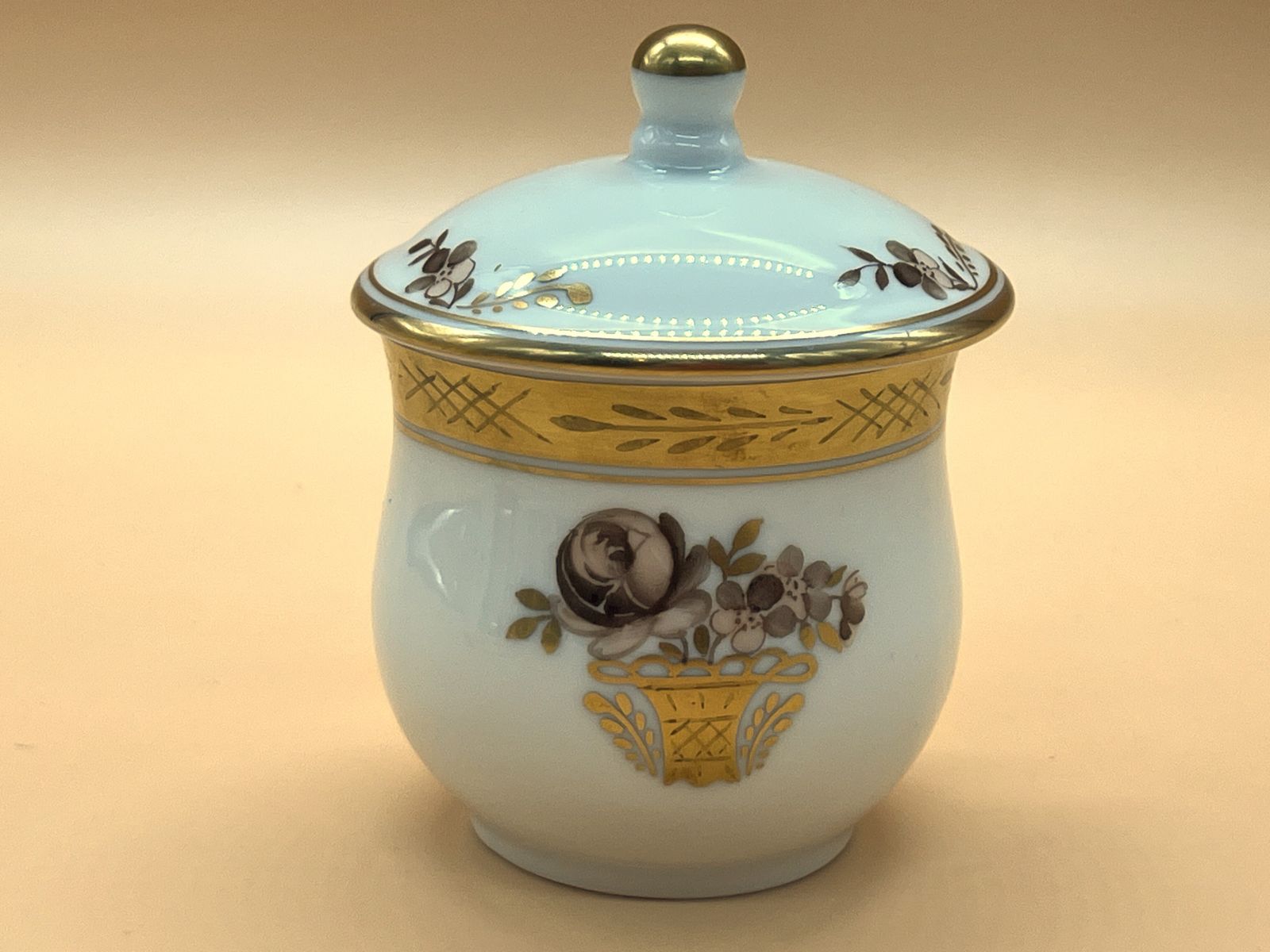 Vintage Royal Copenhagen Porcelain Golden Basket Design Mustard Pot With Lid. No. 595.