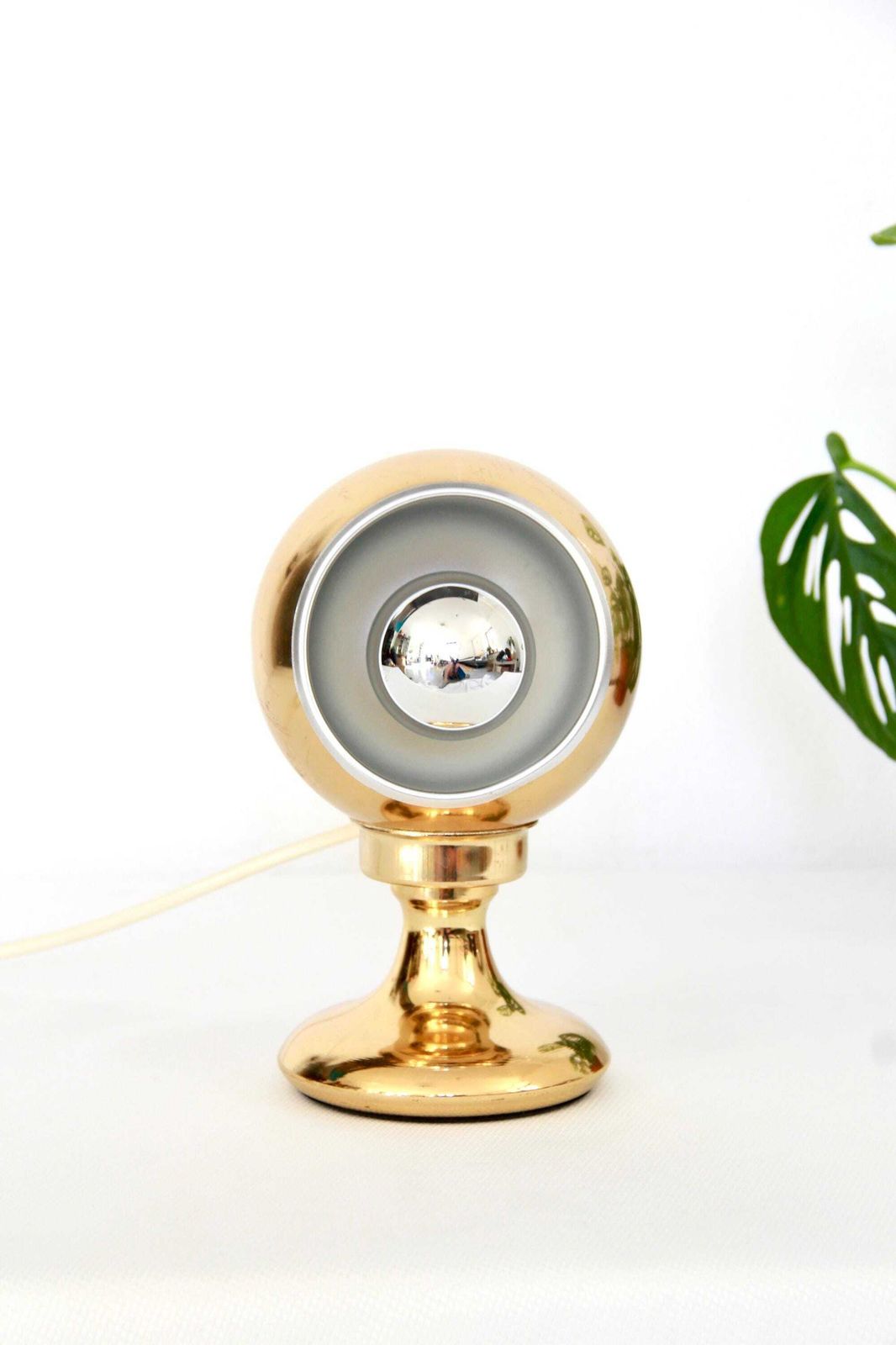 Aurelia, Vintage Gold Space Age Eye Ball Table Lamp, Italy, 1970s photo for sale