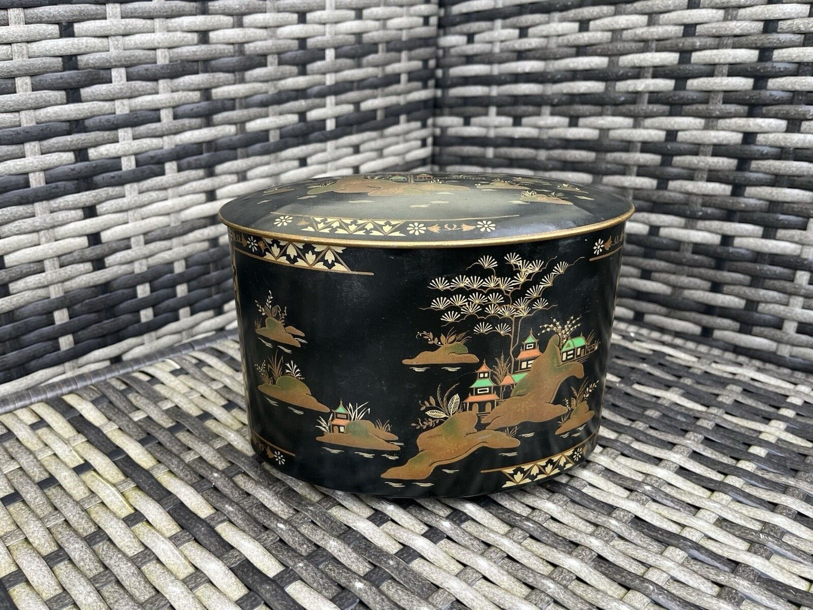 Vintage 50's British 6mb Tea Sweet Tin Box Chinoiserie Oriental Japonisme Pagoda