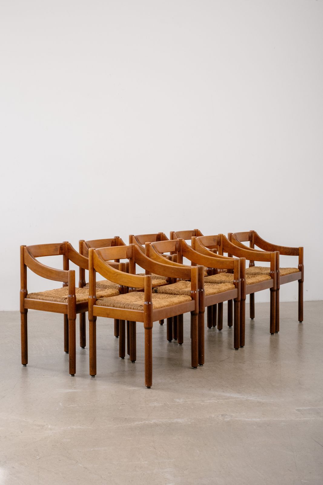 Vico Magistretti 'Carimate' Chairs X10 photo furniture