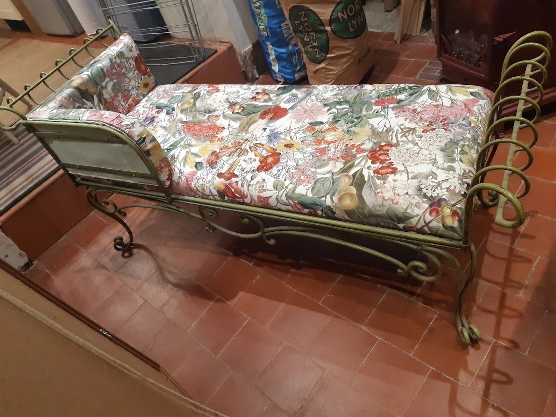 photo furniture Metal Chaise Longue Upholstered In Fibre Naturel Chelsea Profusion