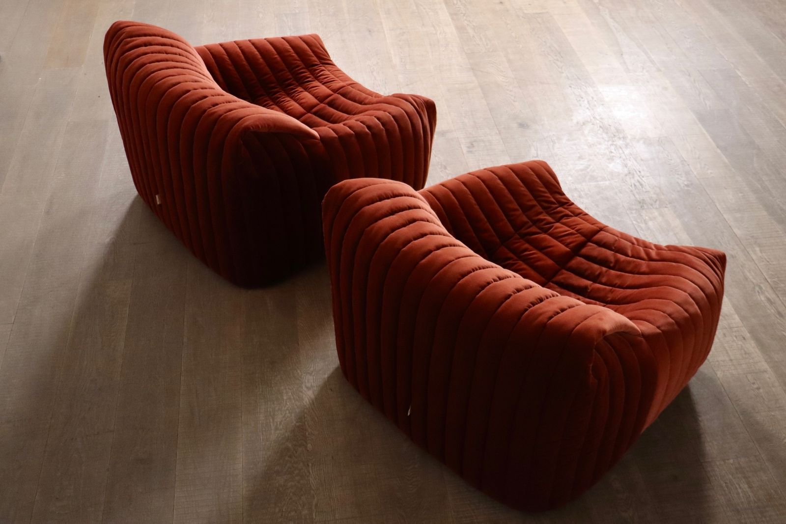 Cinna Sandra Lounge Chairs In Velvet Van Annie Hieronimus, Jaren 1970, Set Van 2 photo vinterior