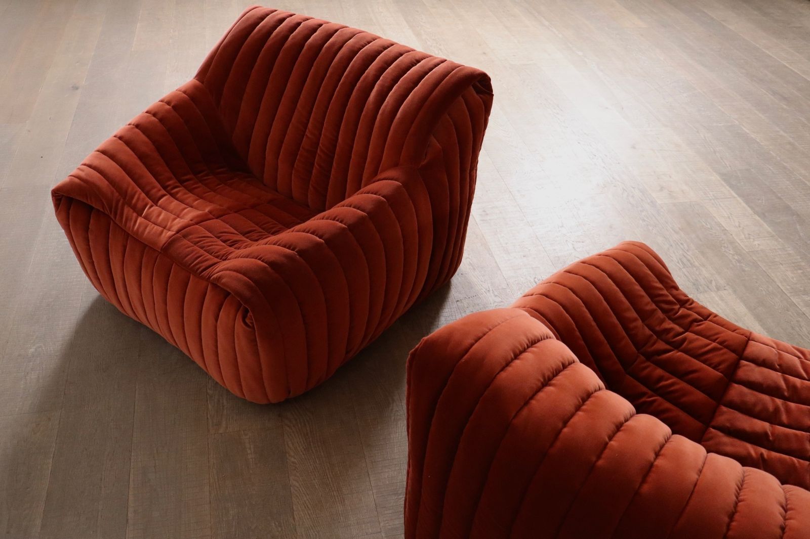 Meubels Cinna Sandra Lounge Chairs In Velvet Van Annie Hieronimus, Jaren 1970, Set Van 2 photo