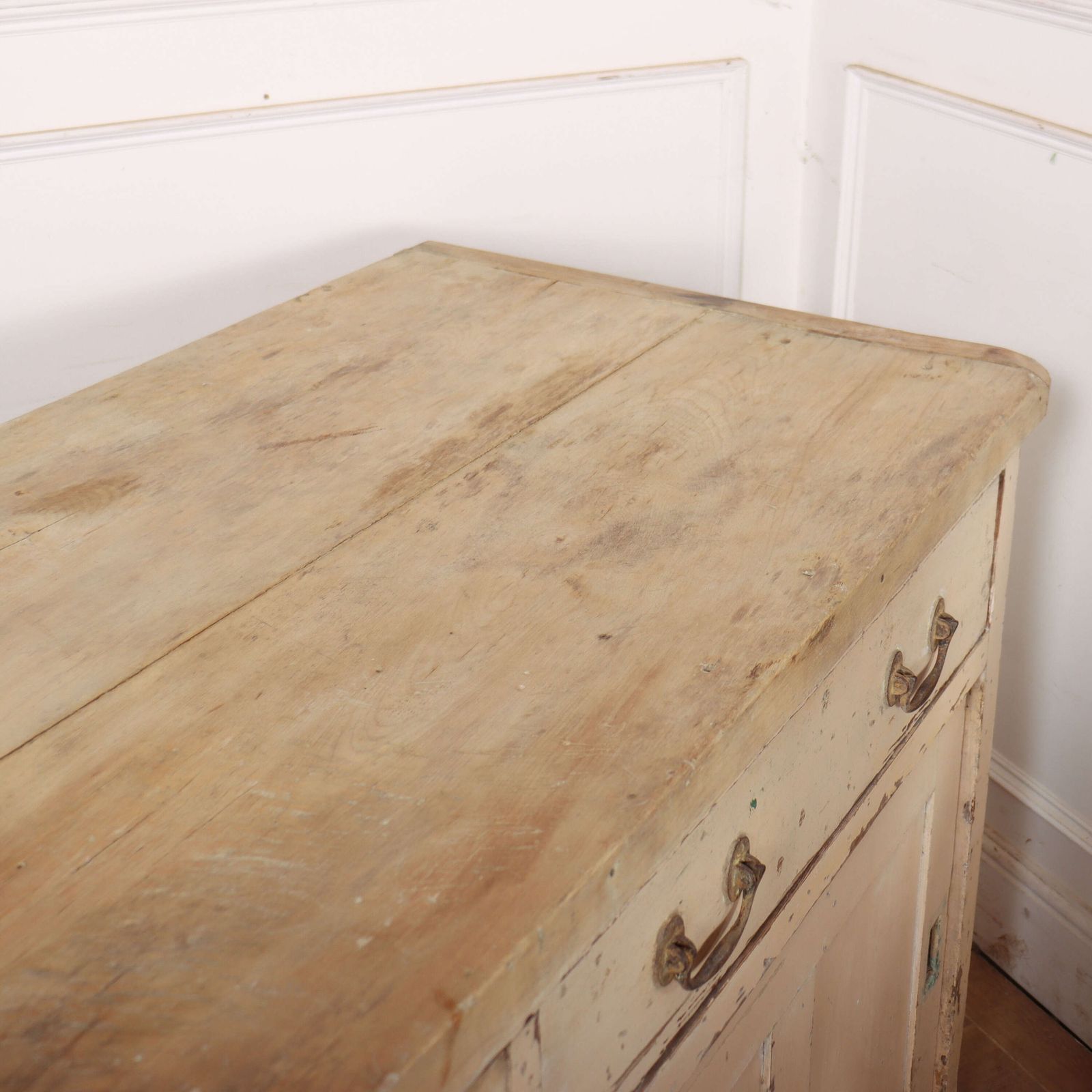 photo buy Monumental Country House Dresser Base