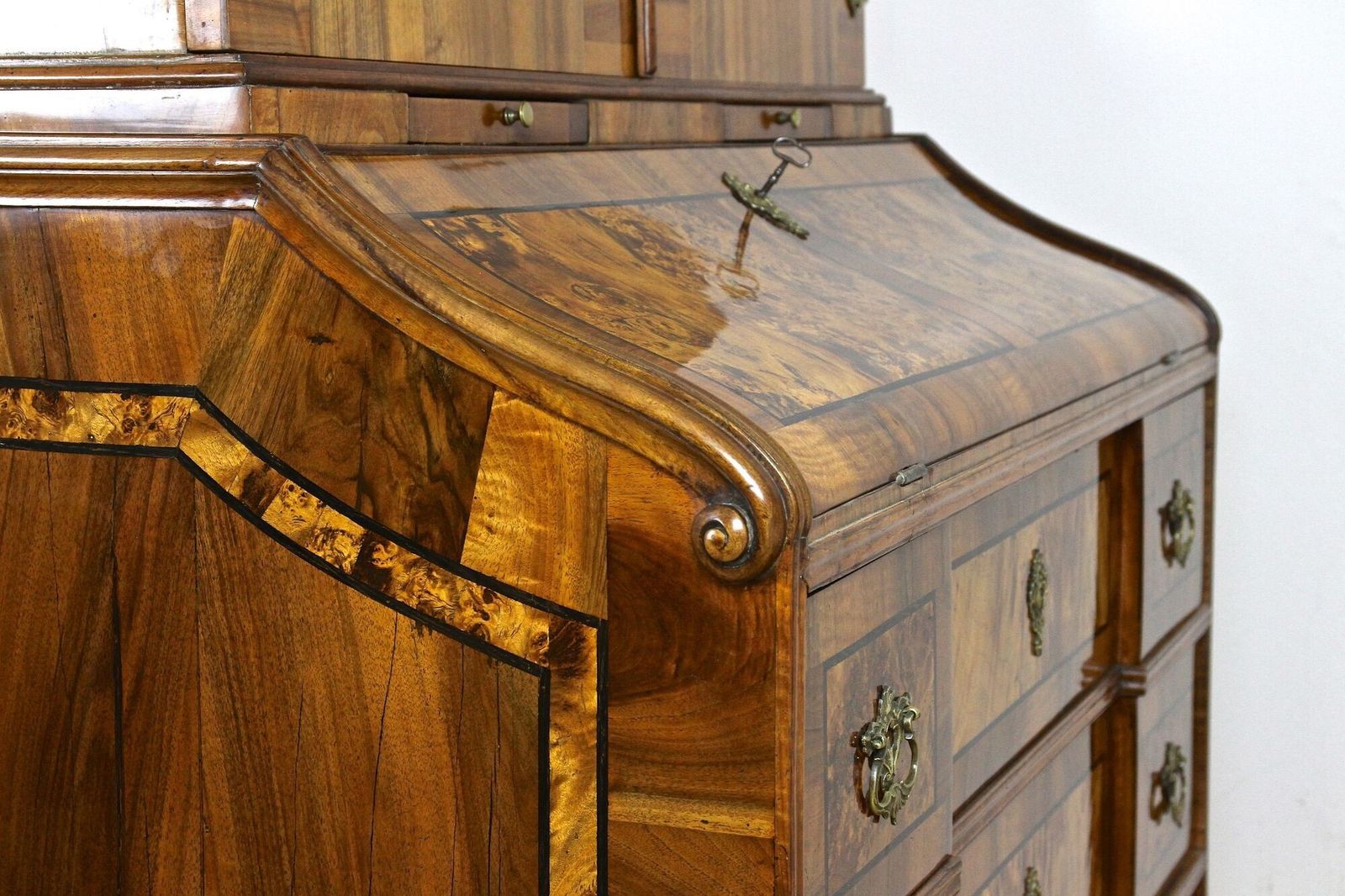 photo vintage 18th Century Baroque Secretaire/ Writing Cabinet, Germany Ca. 1770
