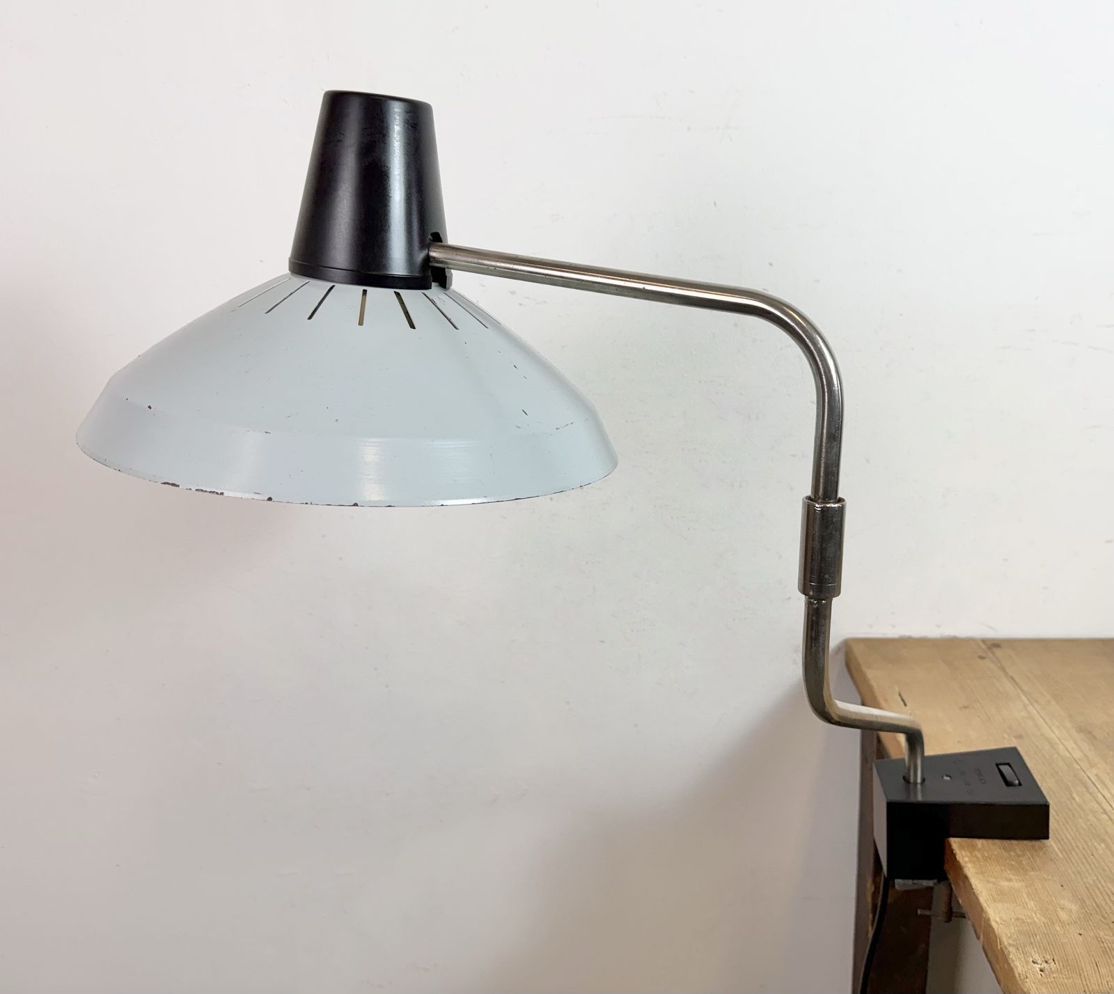 199.0 Grey Industrial Factory Office Desk Lamp From Elektrosvit, 1970s photo