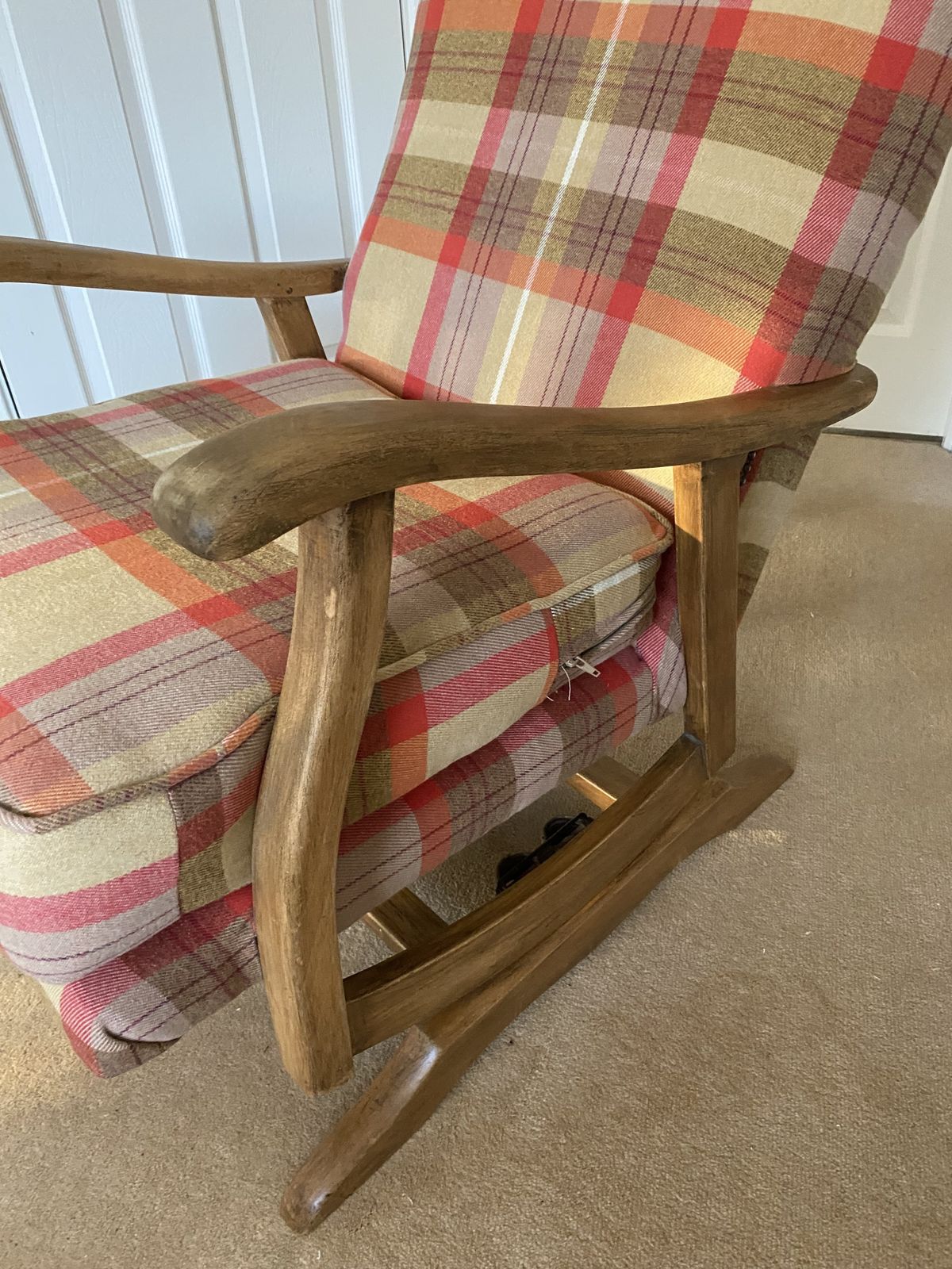 Rocking Chair 20th Century In Oak, Upholstered In Tartan photo 495.0