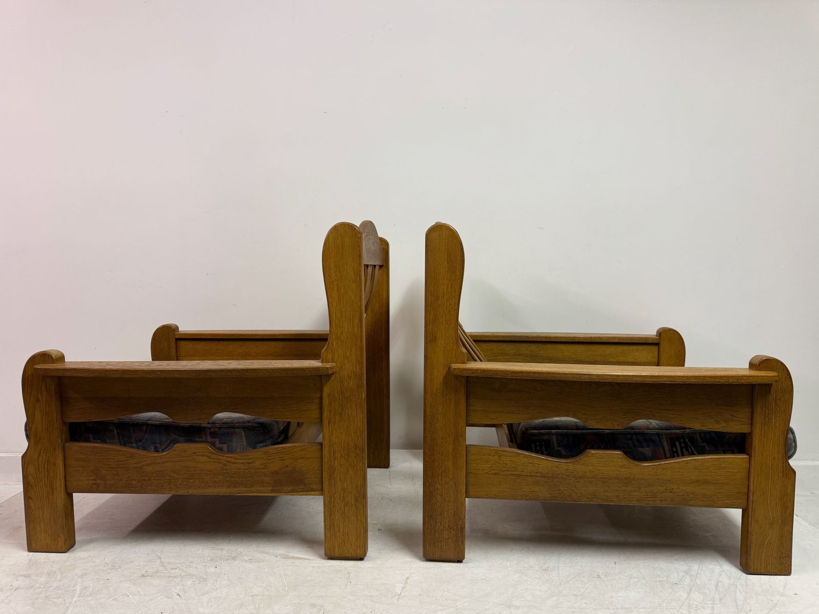 photo furniture Pair Of 1960s Brutalist Oak Armchairs