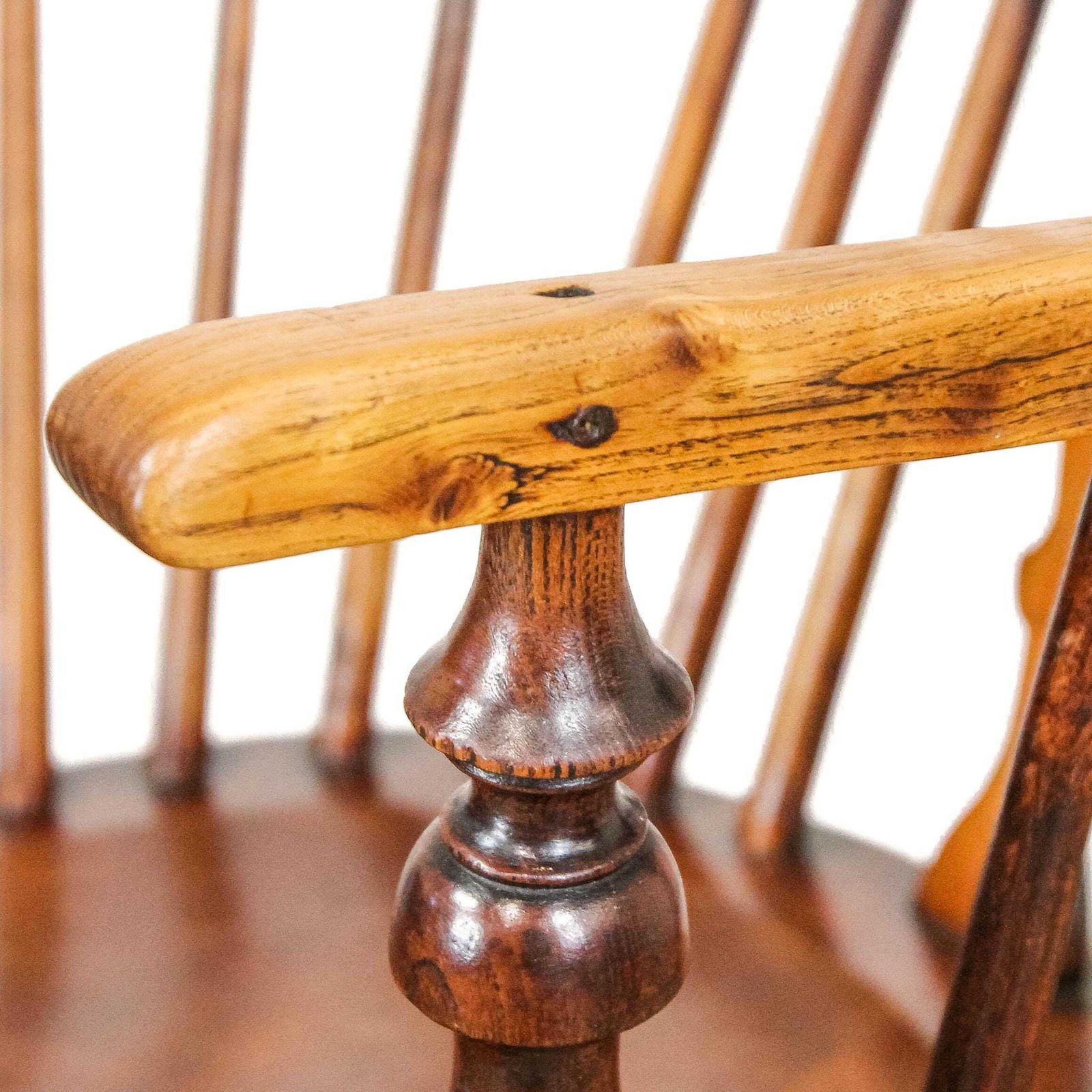 photo vinterior Antique Ash And Elm Windsor Armchair | Captain's Armchair | Antique Armchair | Antique Seating | Home Office (M 6784)