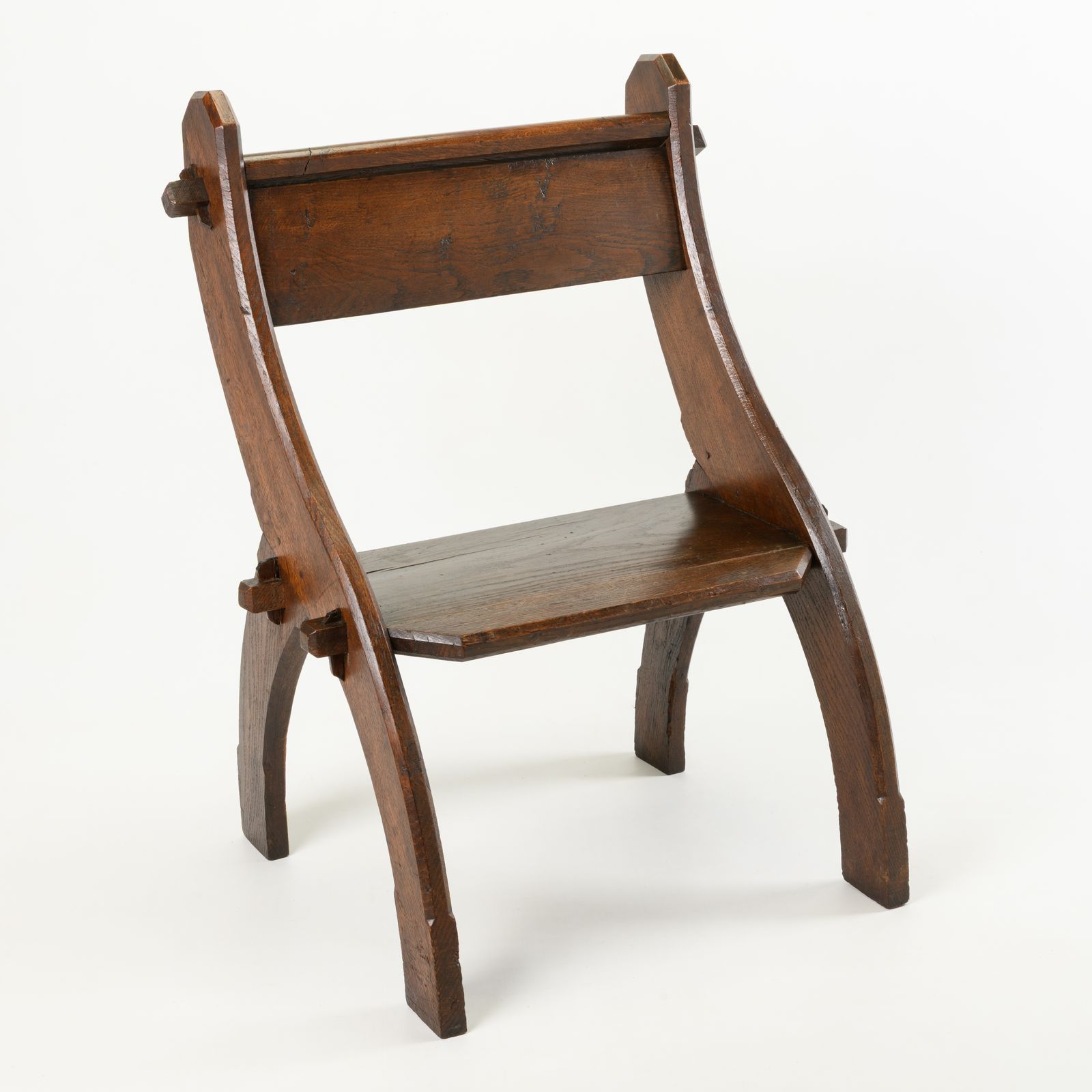 English Arts And Crafts Oak Ecclesiastical Prayer Chair, Late 19th / Early 20th Century photo for sale