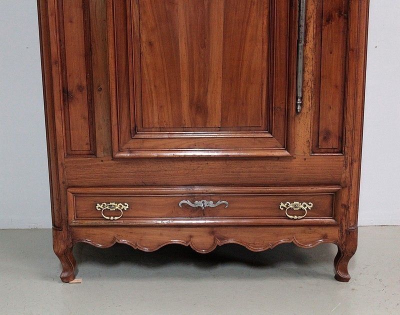Bonnet Louis XIV   Louis XV Cherry, 18th photo Furniture