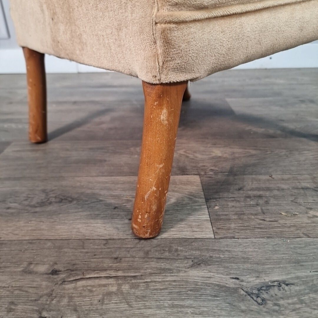 photo vintage Vintage Fabric Cocktail Chair Bedroom Dressing Table Nursing Seat Retro Upcycle