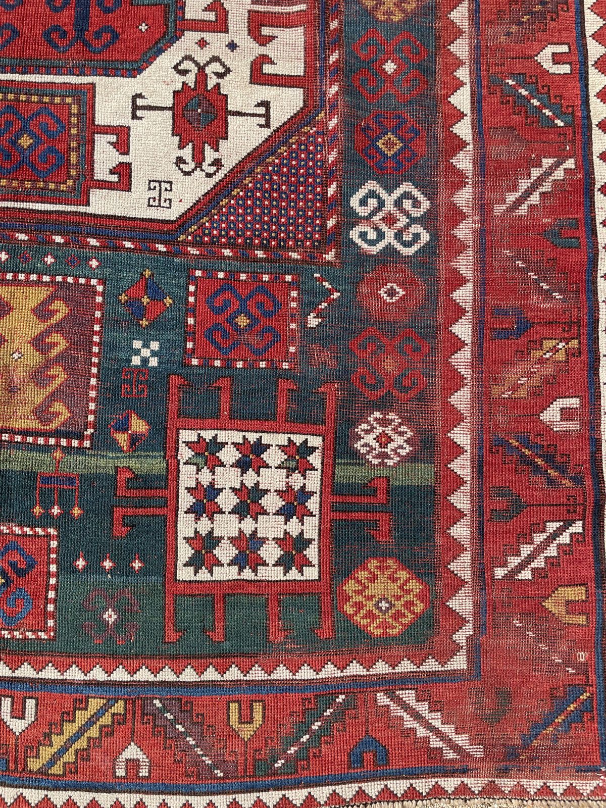 photo vintage Antique Caucasian Karachov, 1800s