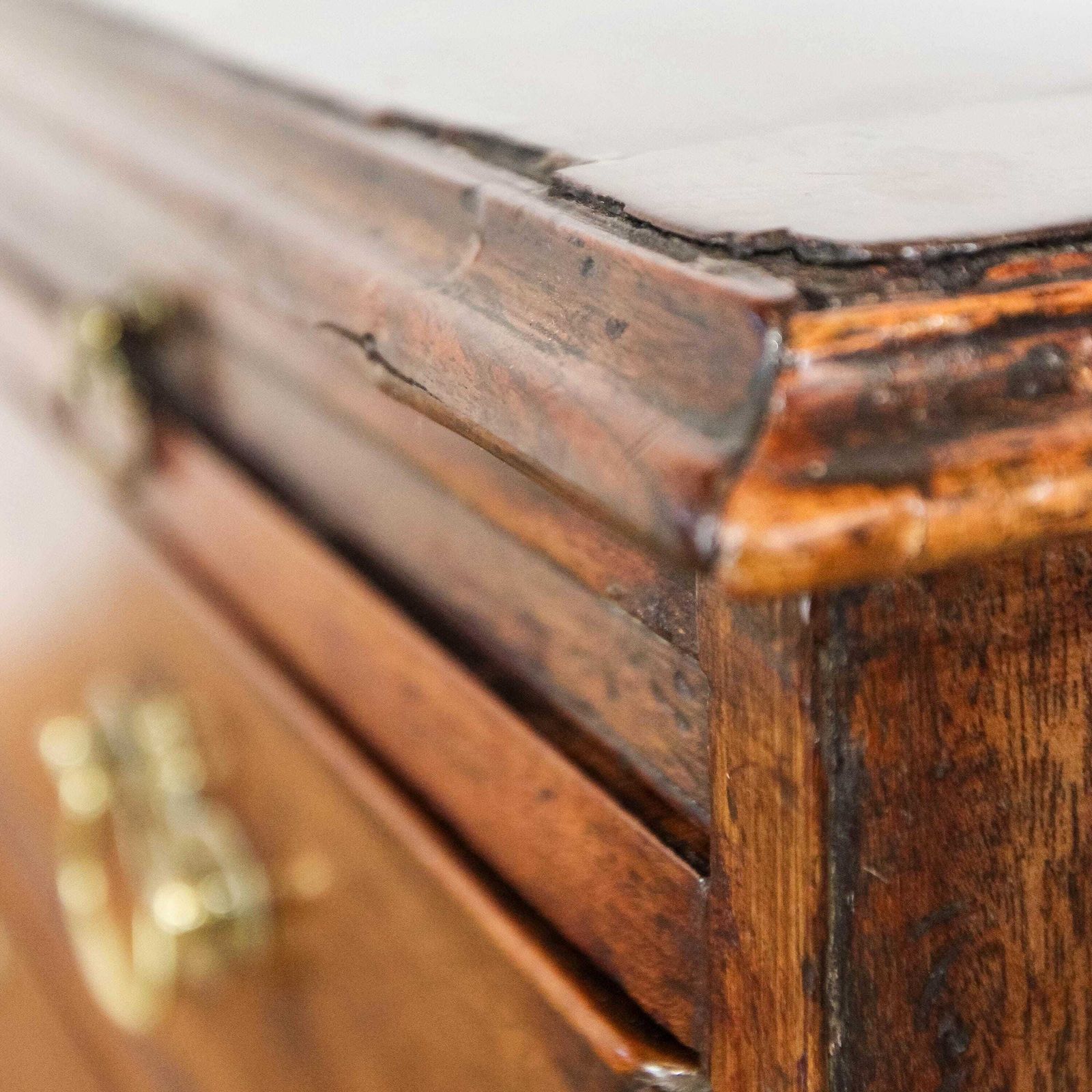 970.0 Antique Georgian Mahogany Bachelors Chest Of Drawers | Antique Storage | Bedroom Drawers | Antique Chest Of Drawer photo
