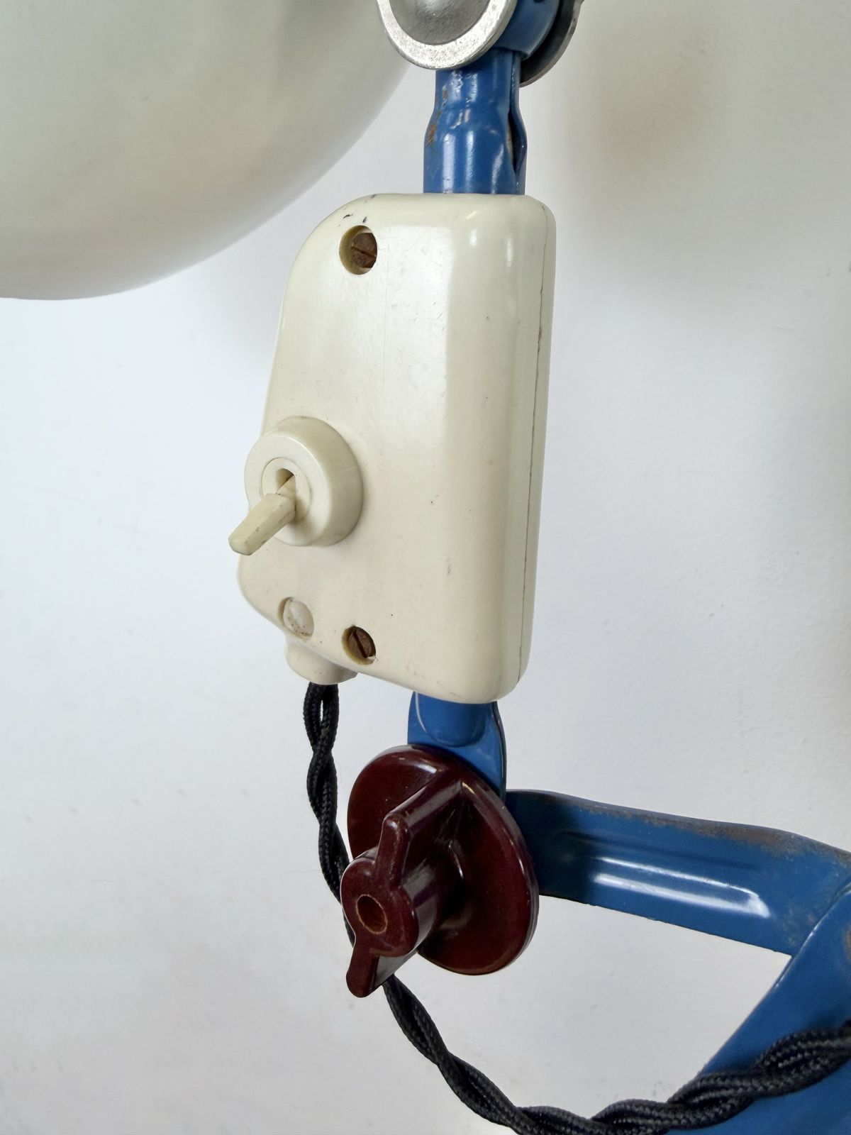 289.0 Industrial East German Scissor Lamp From Veb Zweckleuchtenbau Dresden, 1950s photo