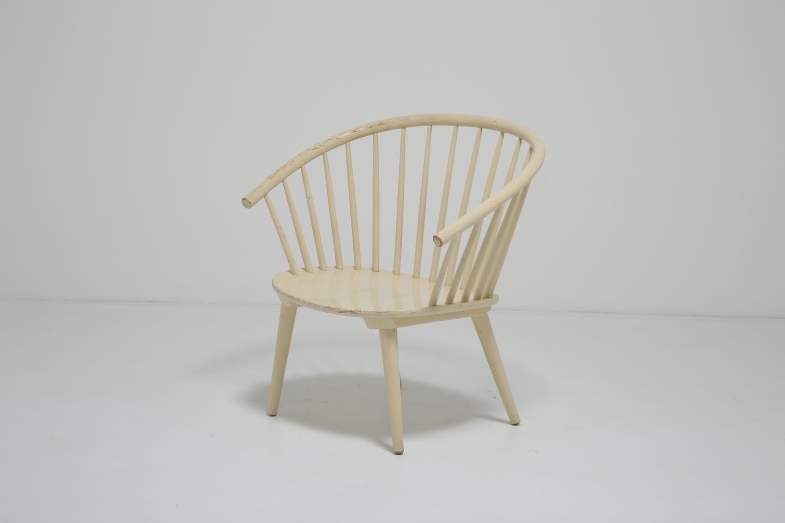 Meubels Vintage Spindle Windsor Style Armchair ‘Eker’ By Gillis Lundgren, 1960s photo