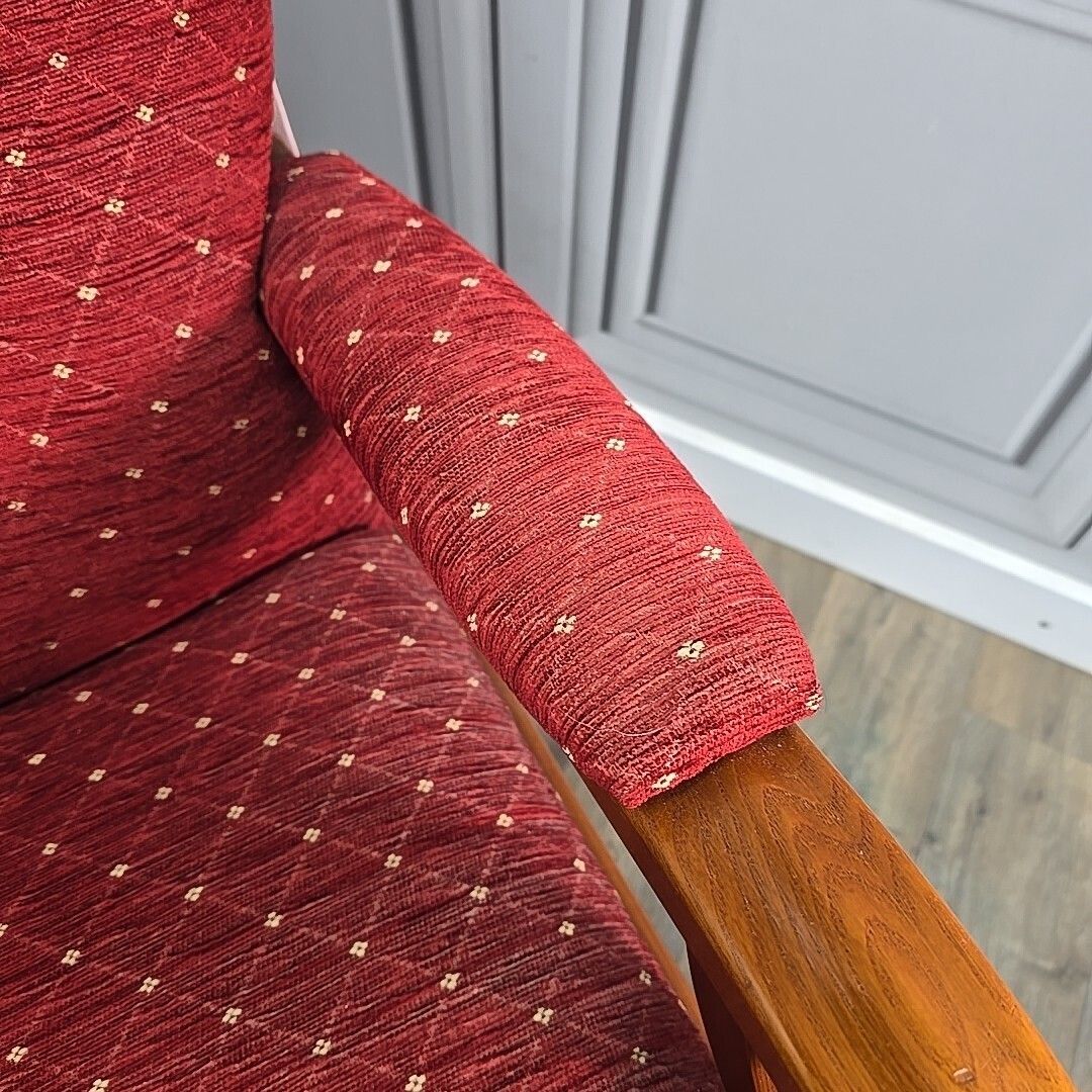 photo vinterior Pair Mid Century Armchairs Wooden Red Upholstery High Back Vintage Retro Chair