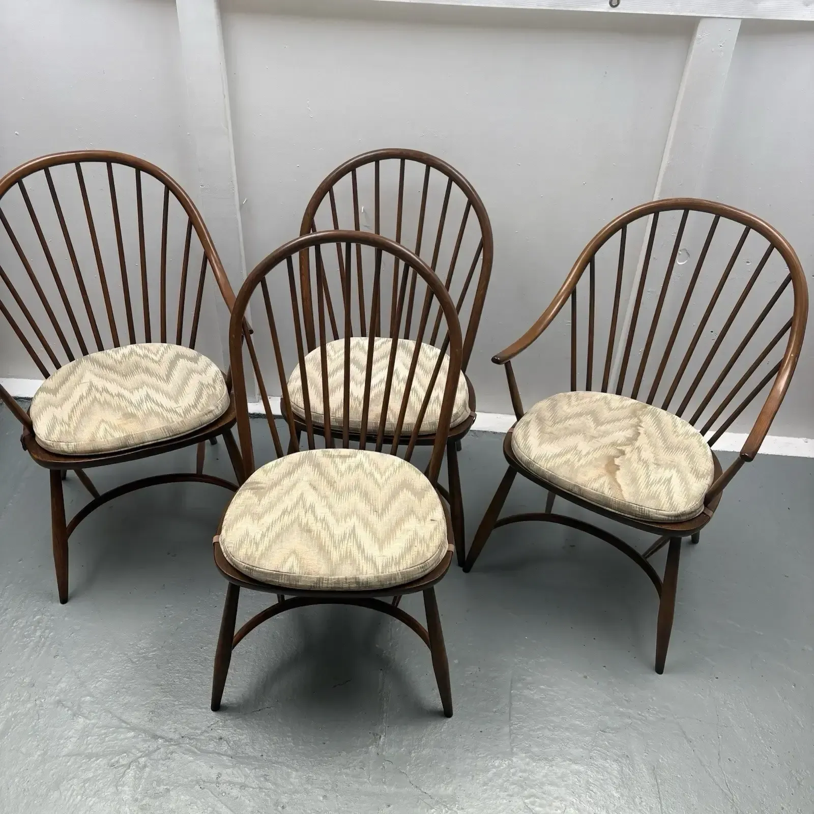 photo vinterior 4 Ercol Dining Chairs Cryoline Stretcher Model 909 2 Rare Carvers Golden Dawn