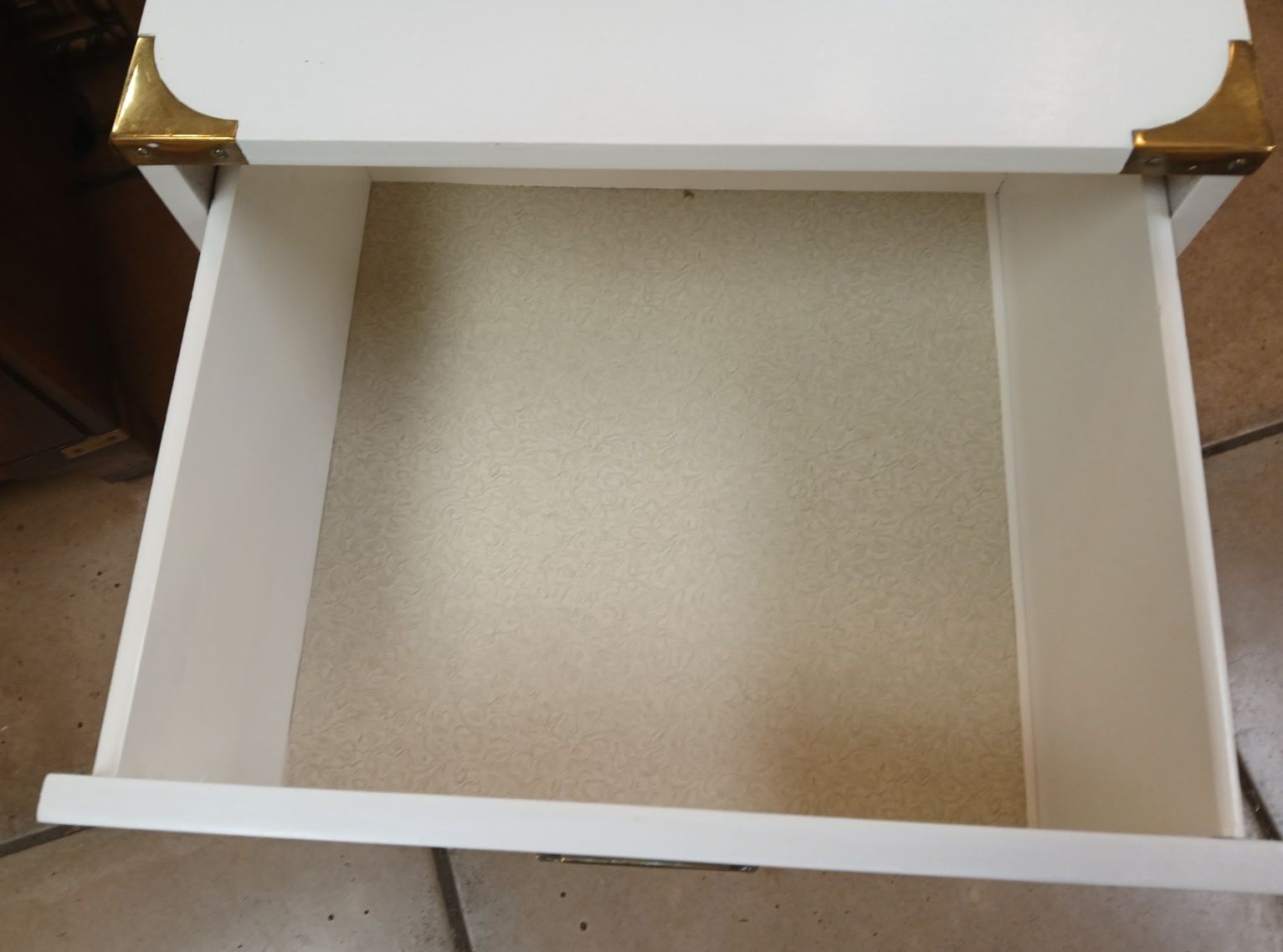 Mid Century White With Brass Fittings Campaign Style Bedside Cabinet (1960's) photo 95.0