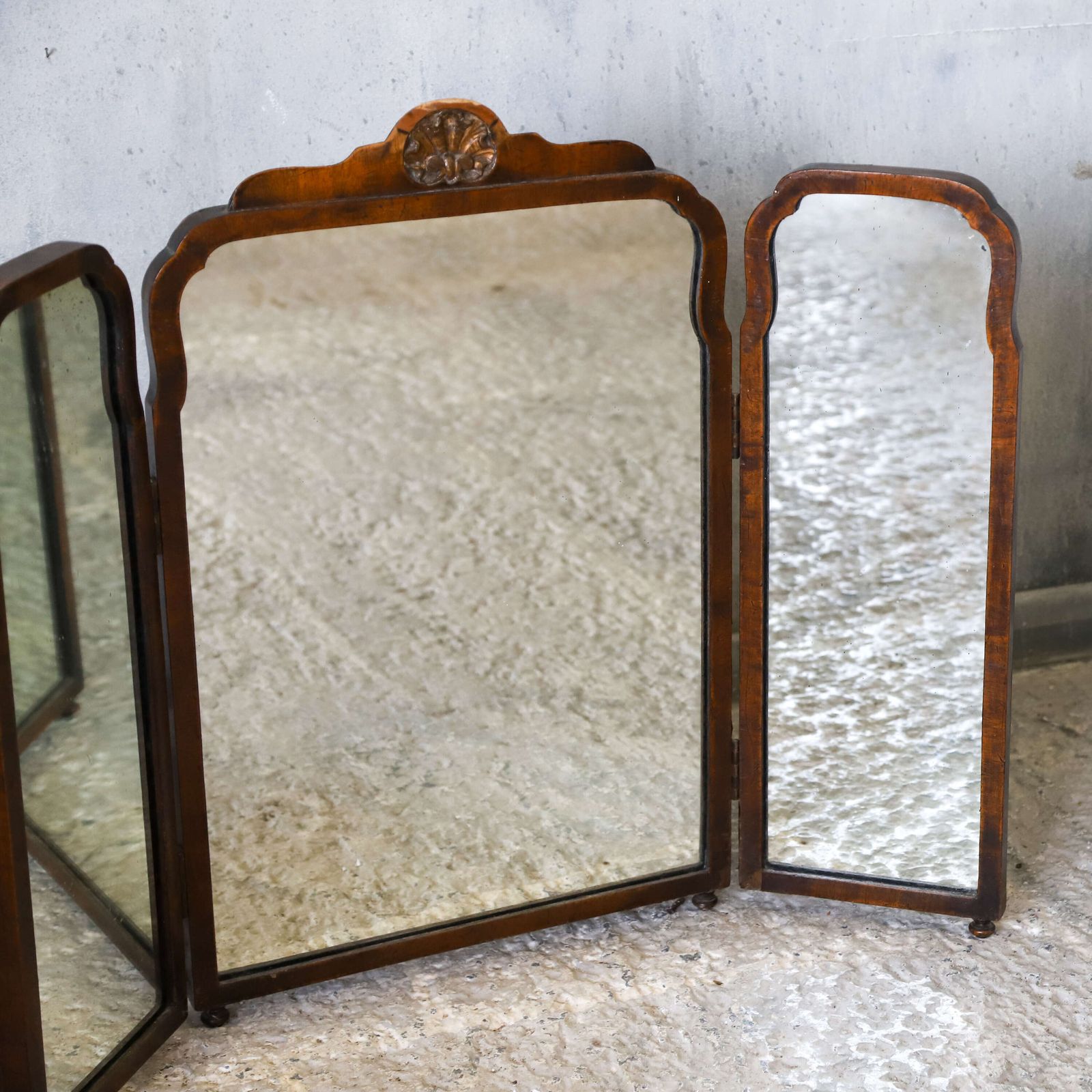 Early 20th‑Century Mahogany Campaign Table Top Triple Mirror With Folding Panels photo for sale