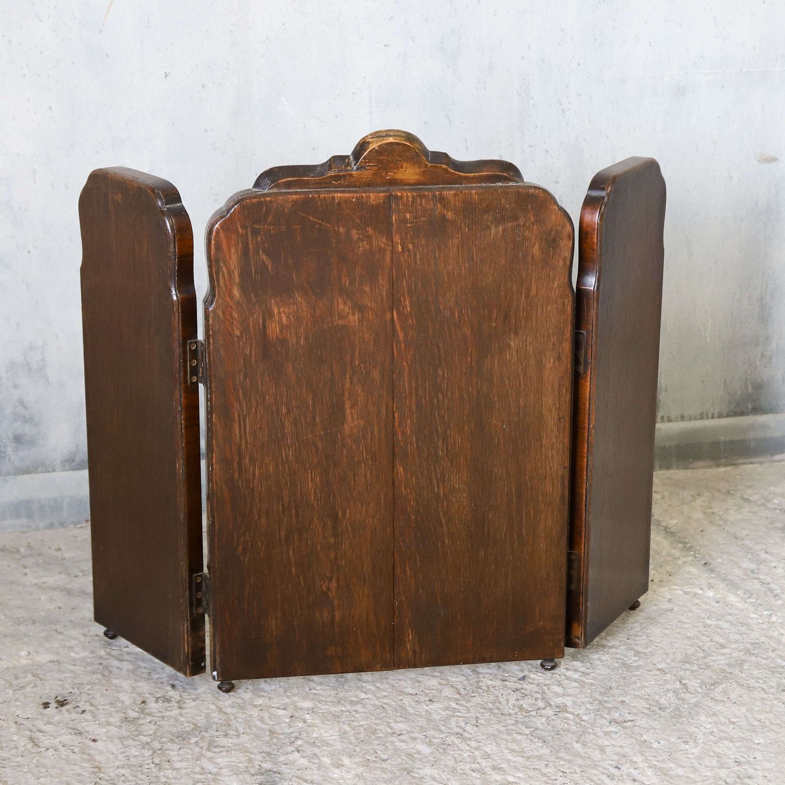 Early 20th‑Century Mahogany Campaign Table Top Triple Mirror With Folding Panels photo vintage