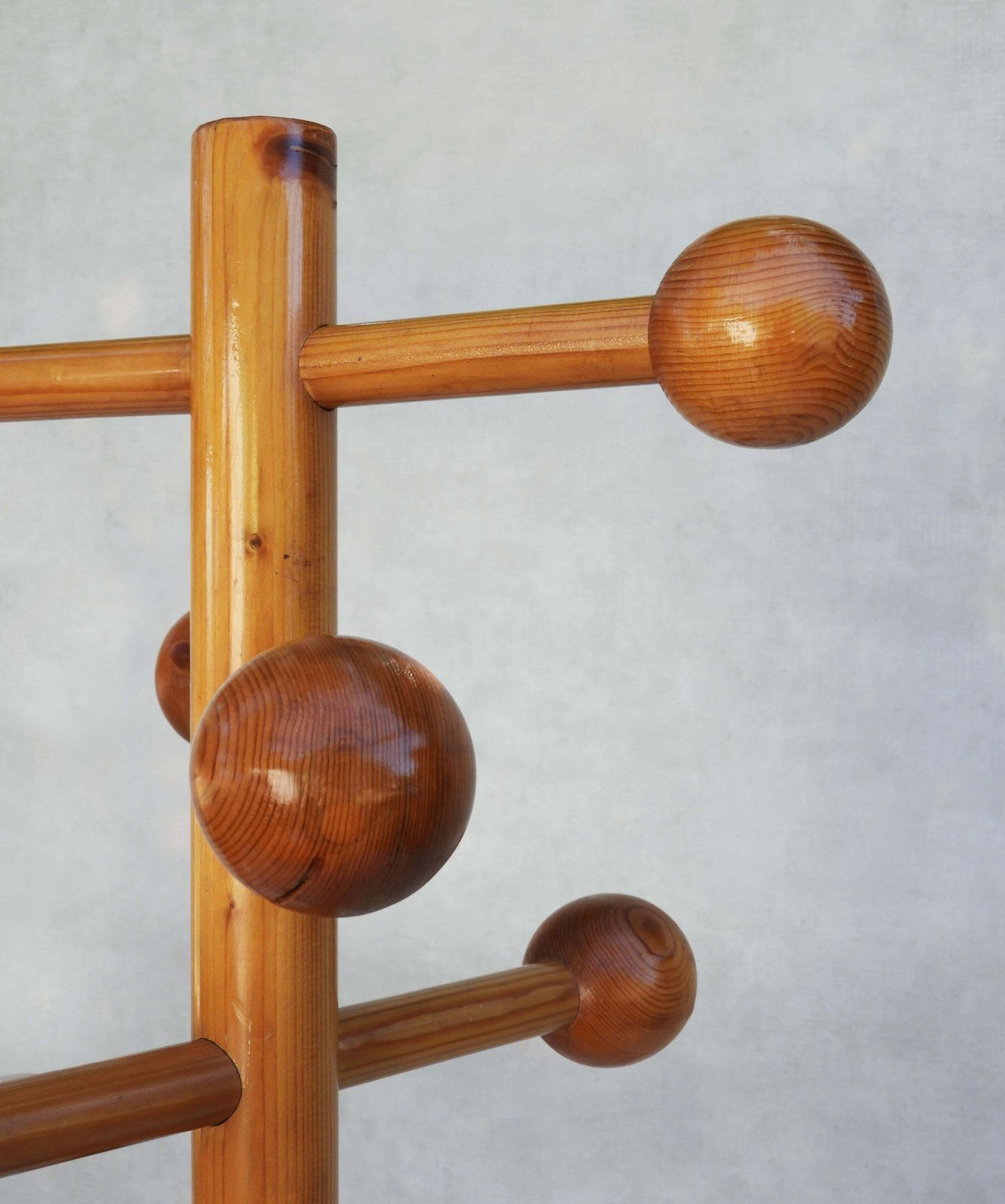 Les Arcs Style Pinewood Coat Stand C1970s France photo 883.0