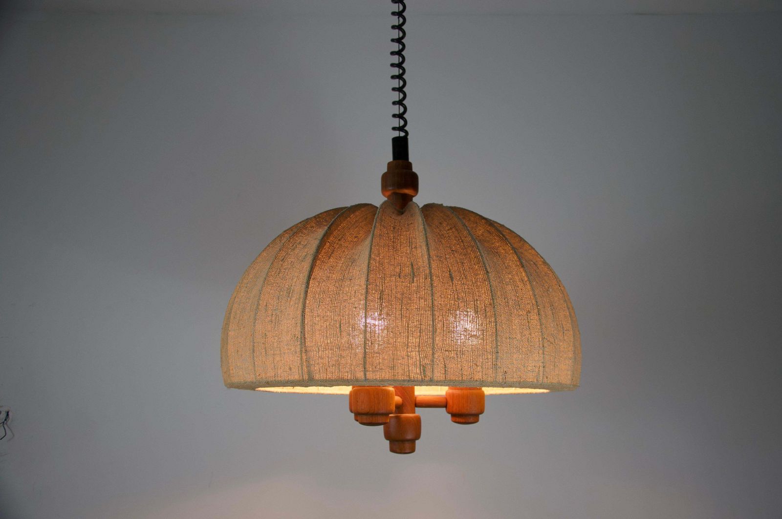 photo vintage Adjustable Wood And Fabric Shade Pendant Lamp By Domus, 1960s