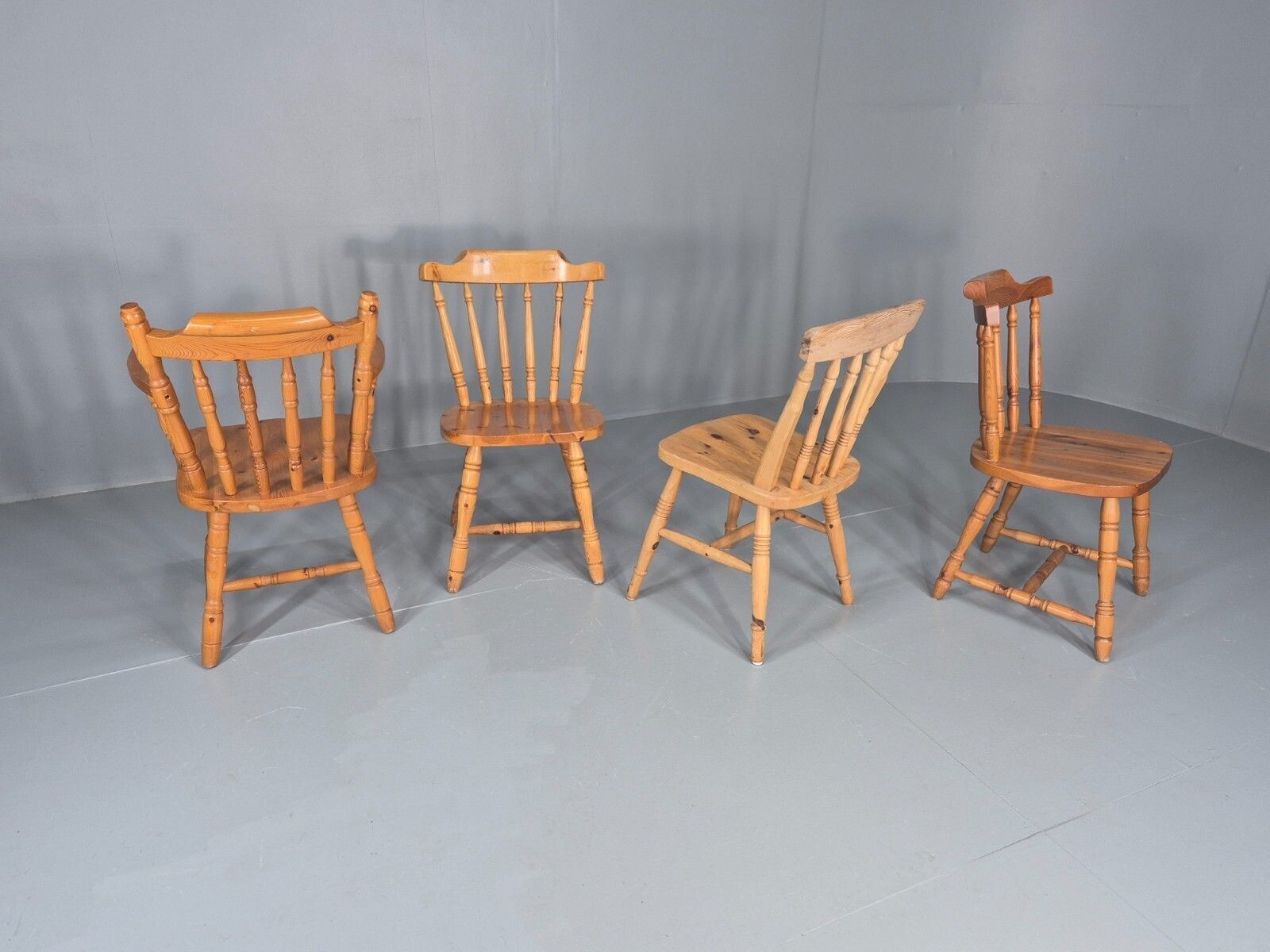 200.0 Harlequin Set Of 4 Vintage Pine Dining Chairs 1980s Retro  Vdin photo