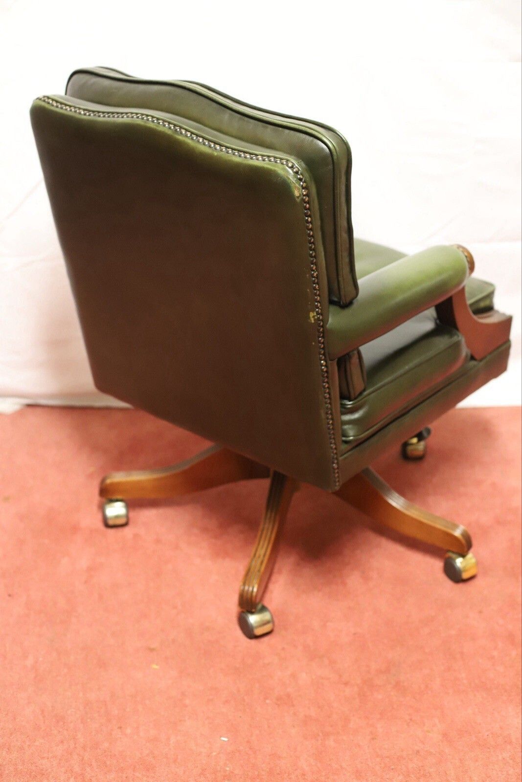 Bevan Funnel Reprodux , Stunning Mahogany And Leather Swivel Chair photo 1526.0