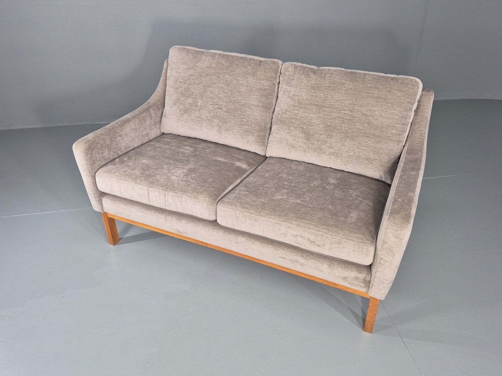 Vintage Mid Century 2 Seat Sofa New Upholstery Oak Base 1970s Retro Eb11822 M2ss photo vinterior