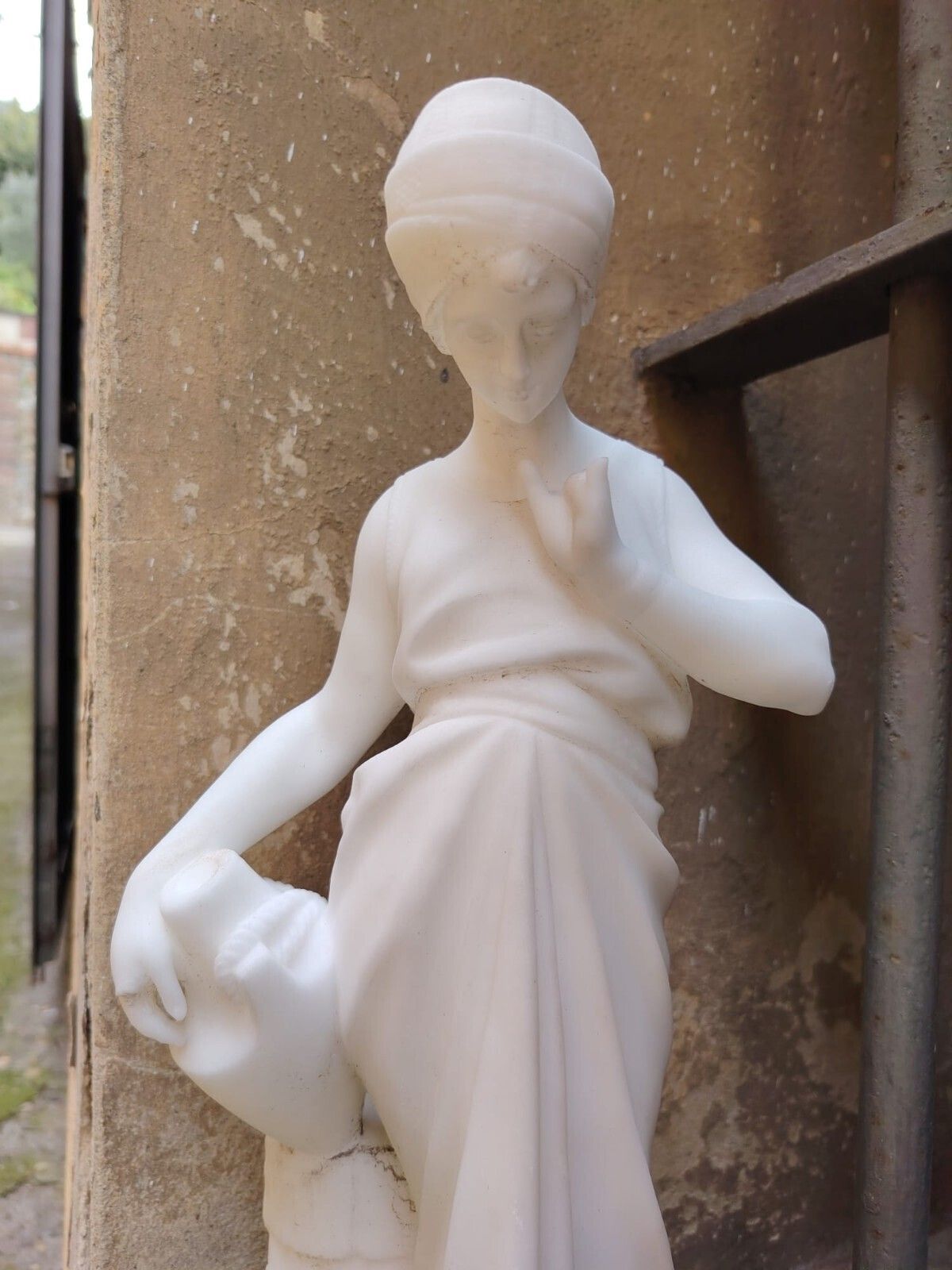 Sculpture First Half Of The 20th Century Alabaster Young Water Carrier At The Well photo 251.0