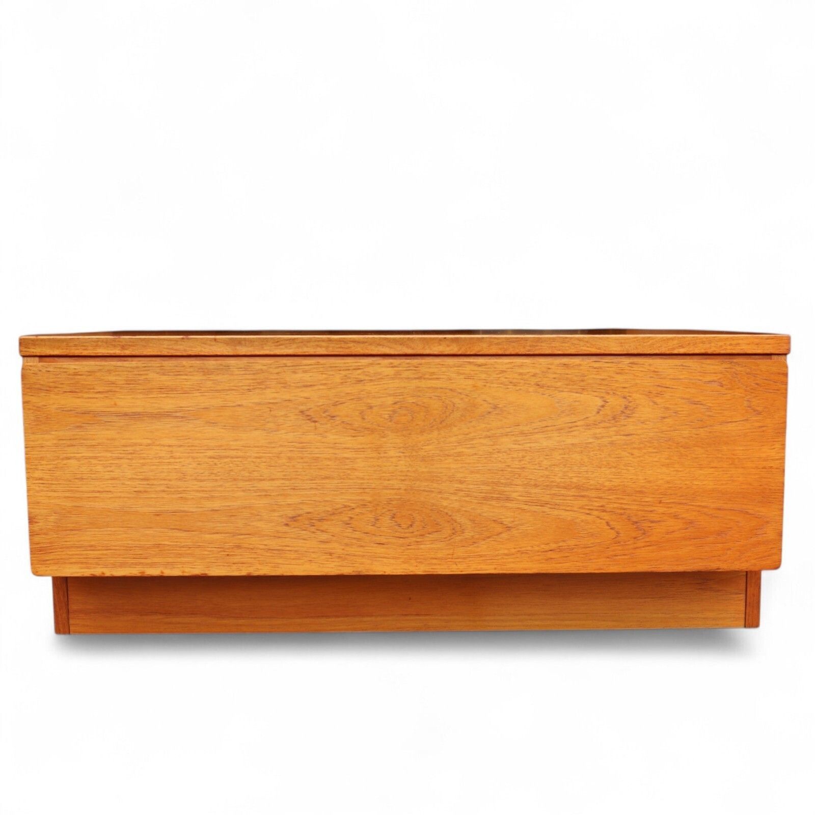 photo vinterior Mid Century Beaver & Tapley Teak Single Drawer Tv Stand / Media Cabinet
