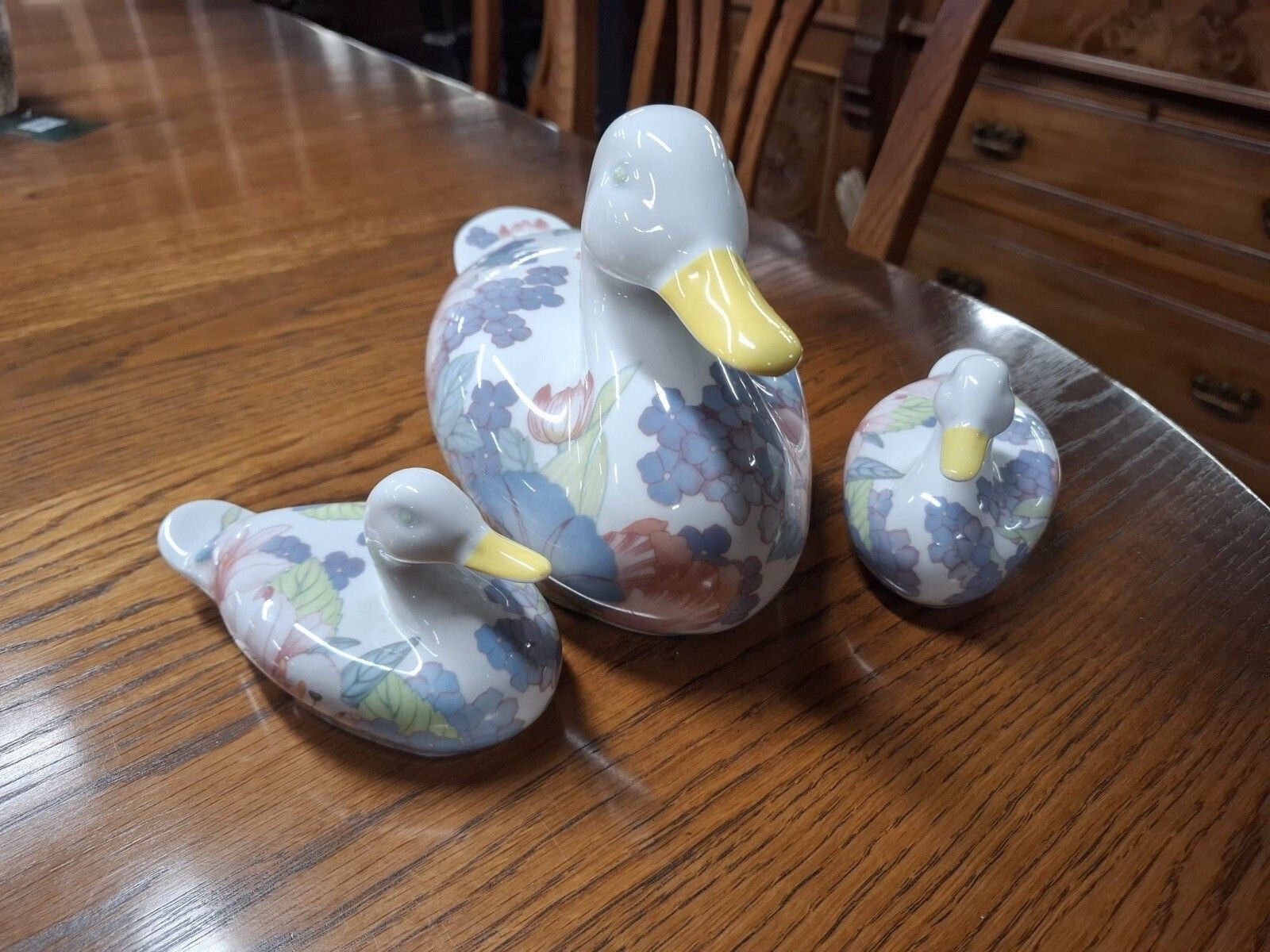 Set Of 3 Gallo Design Villeron & Boch Corolla Duck photo furniture