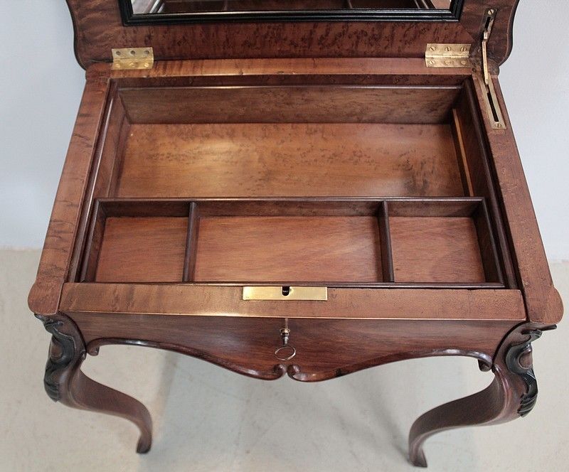 Nineteenth Rosewood Worker photo buy