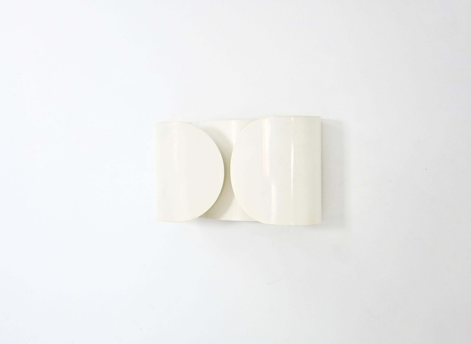 White Foglio Sconce By Tobia & Afra Scarpa For Flos, 1960s photo vinterior